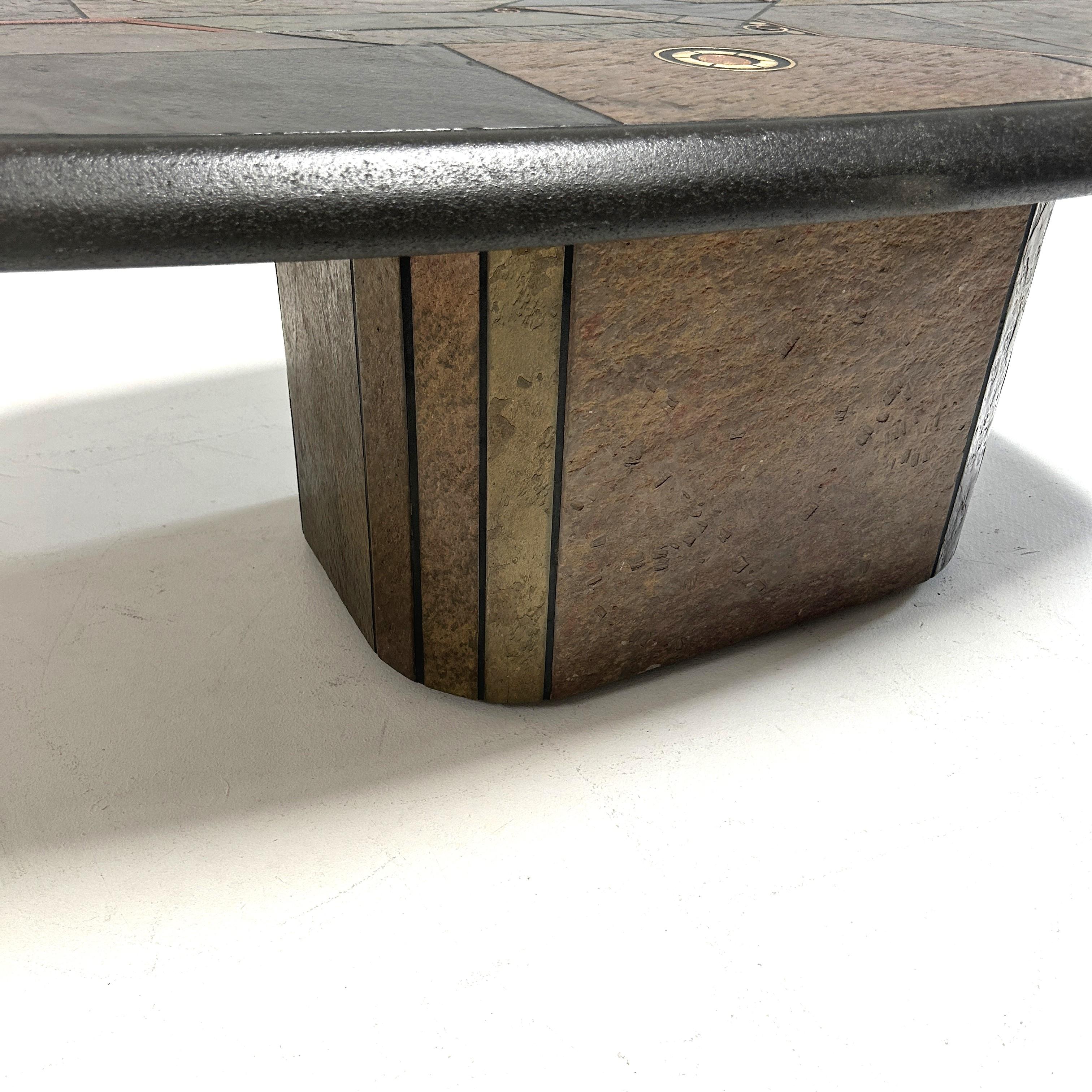 Design P, brutalist Coffee Table made of Indian colored slate, 1988 In Good Condition For Sale In Saarbrücken, SL