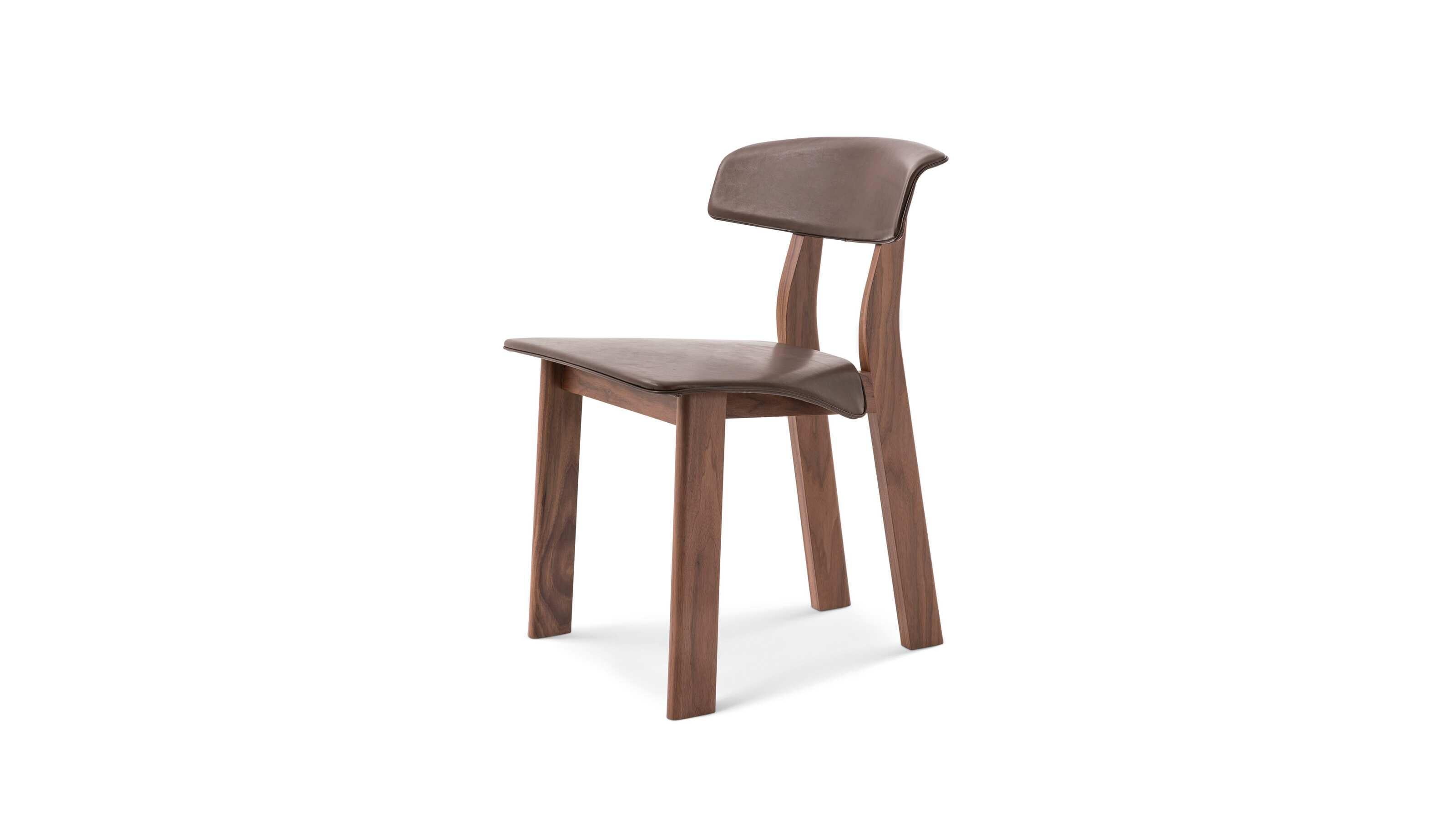 Design Patricia Urquiola Back-Wing Chair For Cassina

This distinctive chair by Patricia Urquiola outclasses the stereotypes with a bold new plasticity and its own personality. The Back-Wing chair’s modern design structure is made entirely of solid