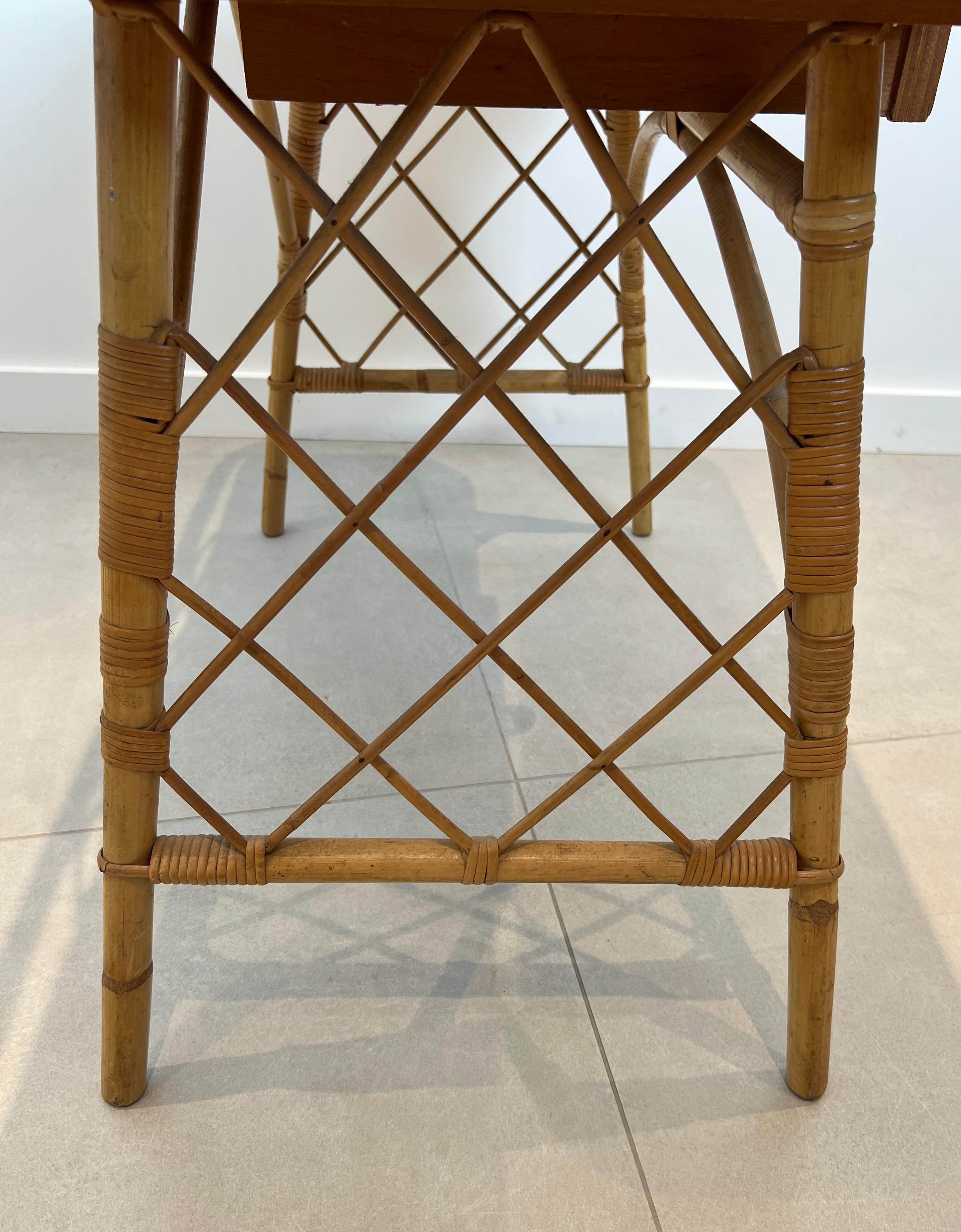 Rattan Scrivania di design in rattan di Louis Sognot