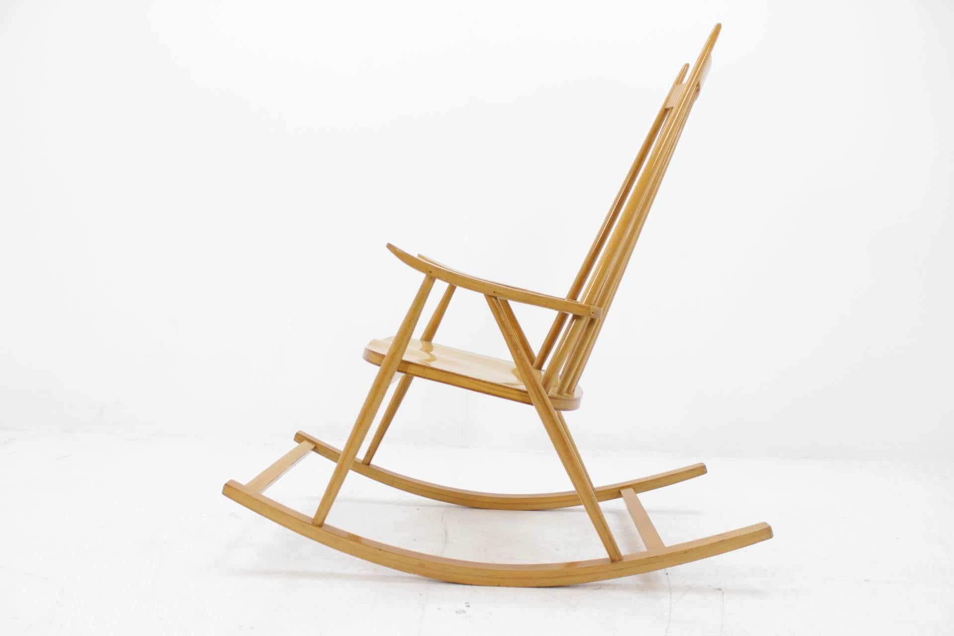 Design Rocking Chair In Good Condition In Praha, CZ