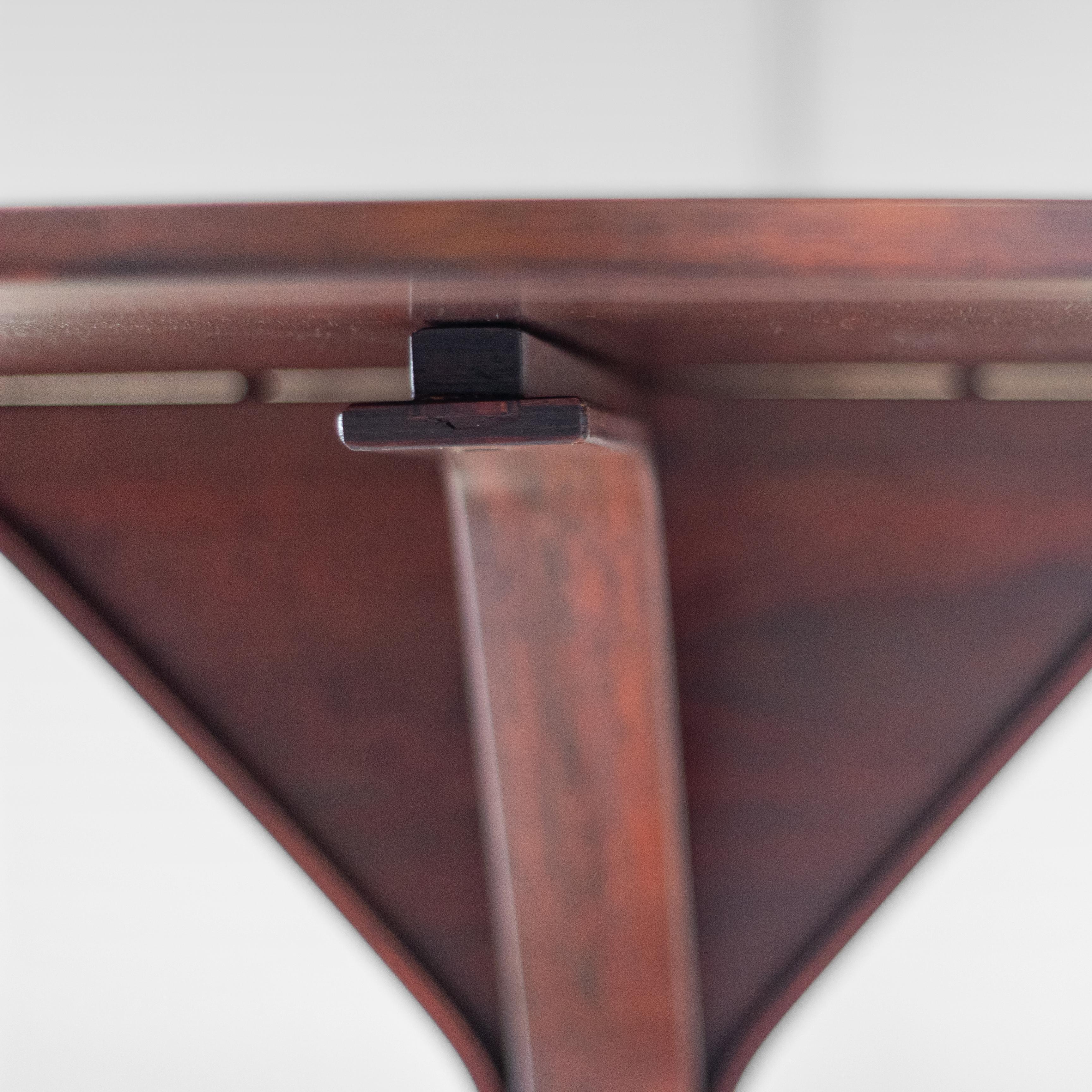 Design Round Wooden Dining Table, Model 522 by Gianfranco Frattini for Bernini For Sale 10