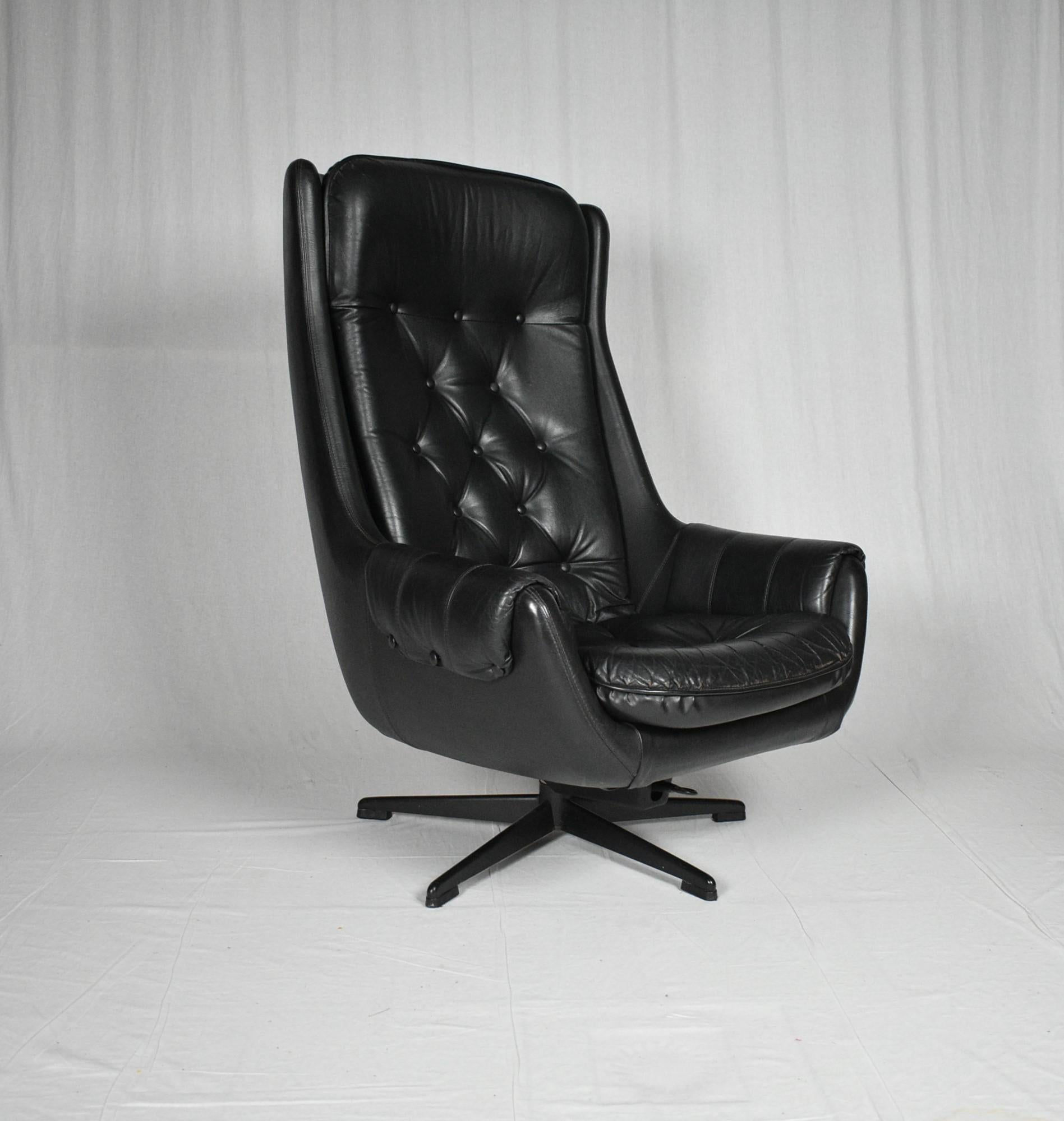 Mid-Century Modern Fauteuil / chaise longue scandinave en cuir par Peem, 1970 en vente