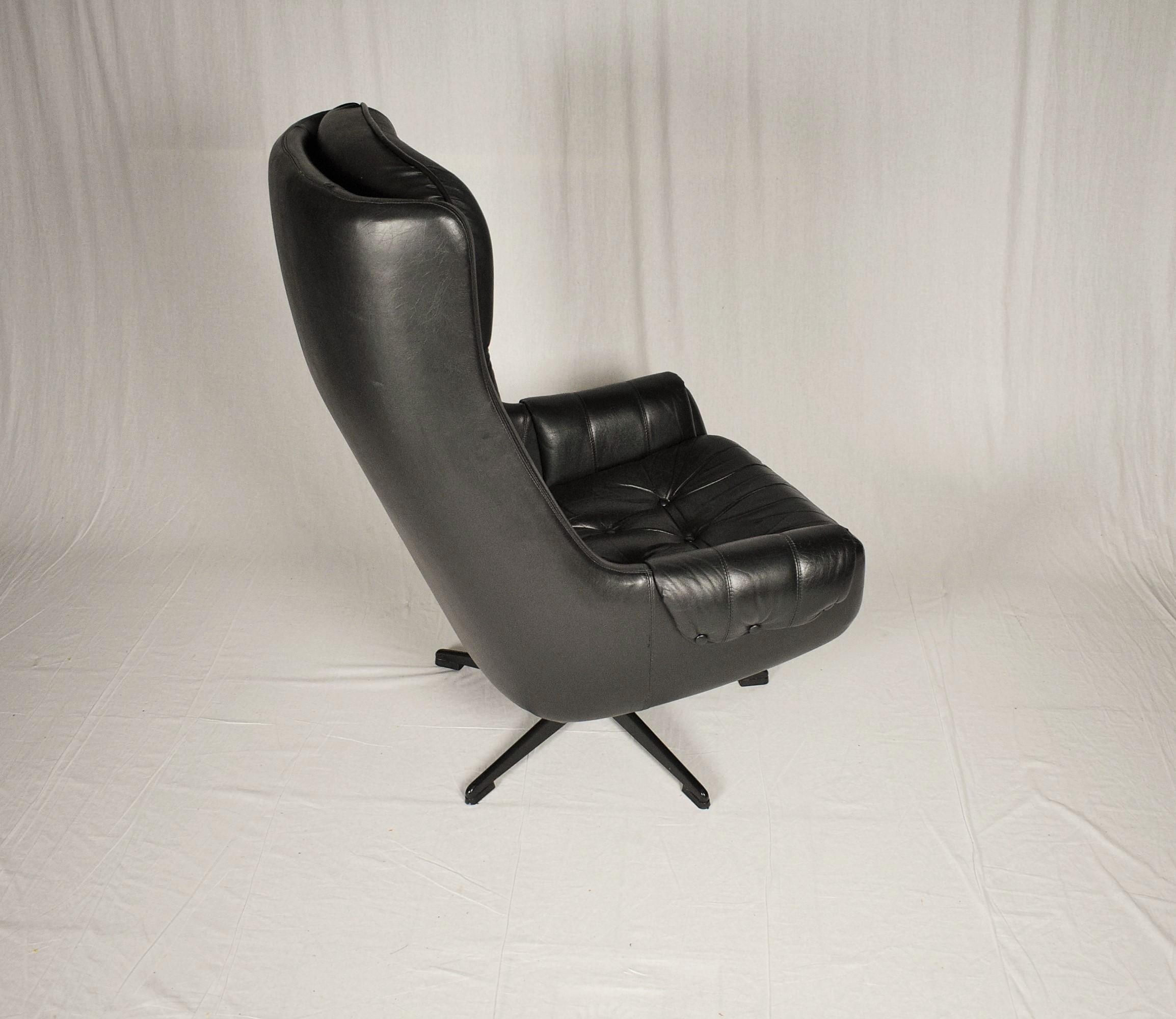 Fauteuil / chaise longue scandinave en cuir par Peem, 1970 en vente 1