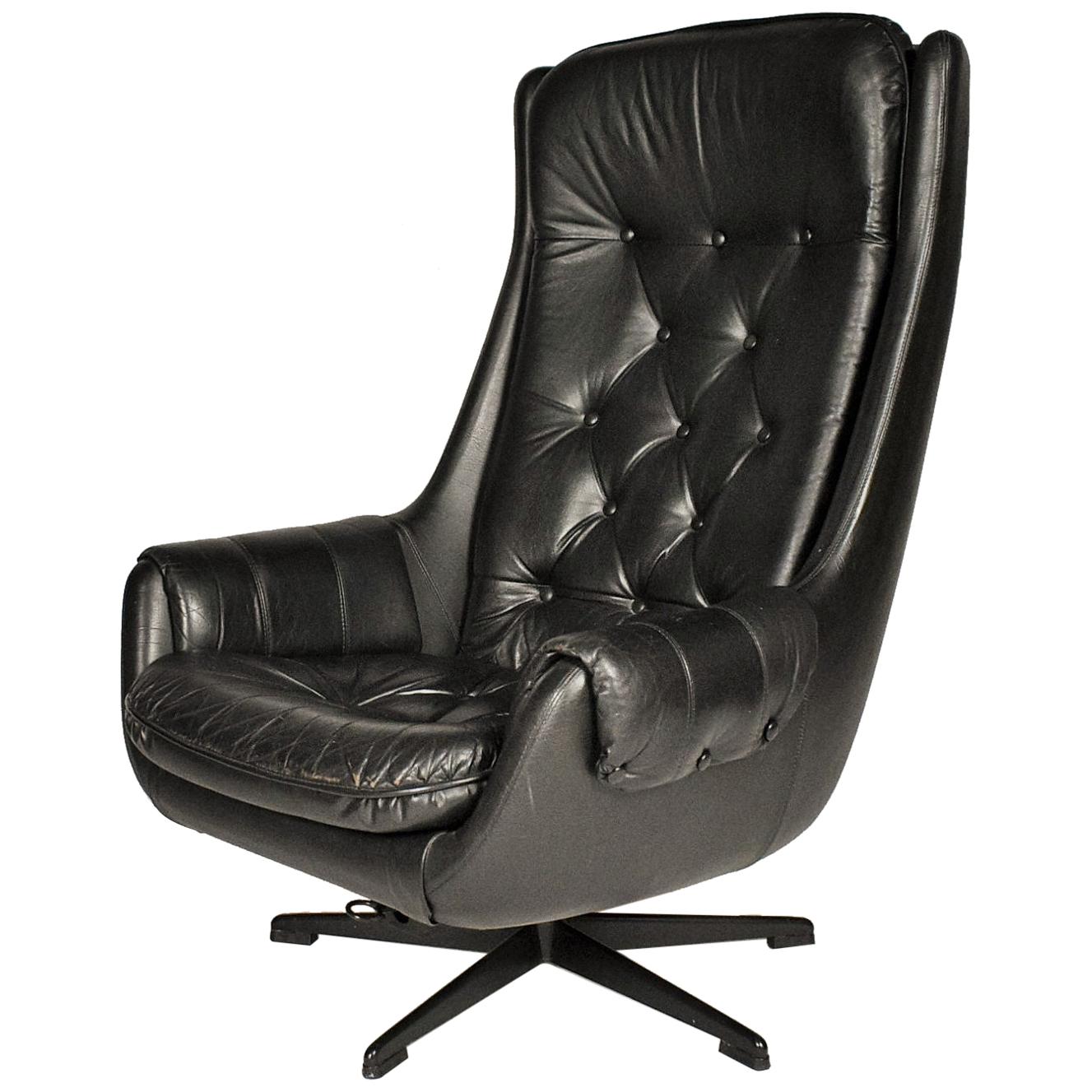Design Scandinavian Leather Armchair / Lounge Chair by Peem, 1970s