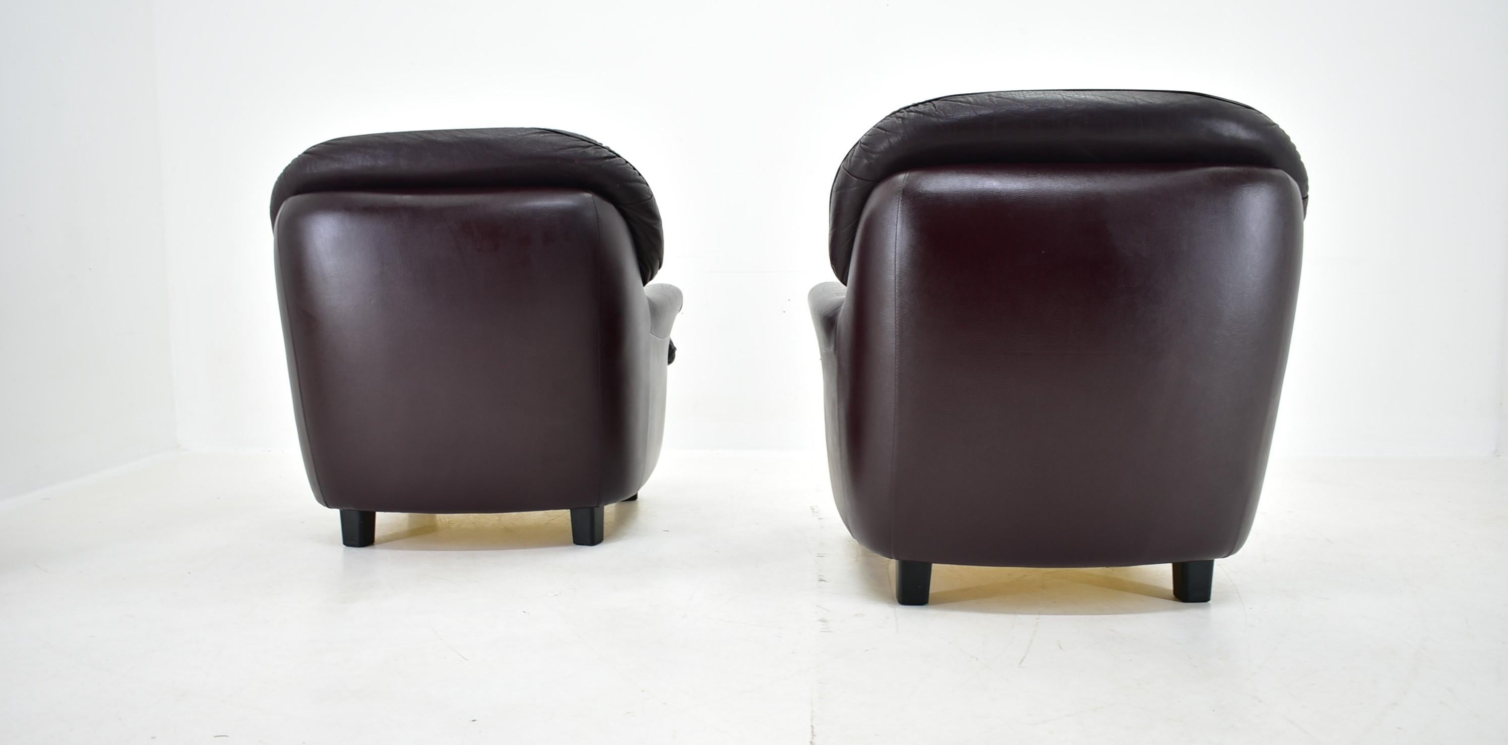 Design , Scandinavian , Leather Armchairs by Peem, 1970s, Finland For Sale 4