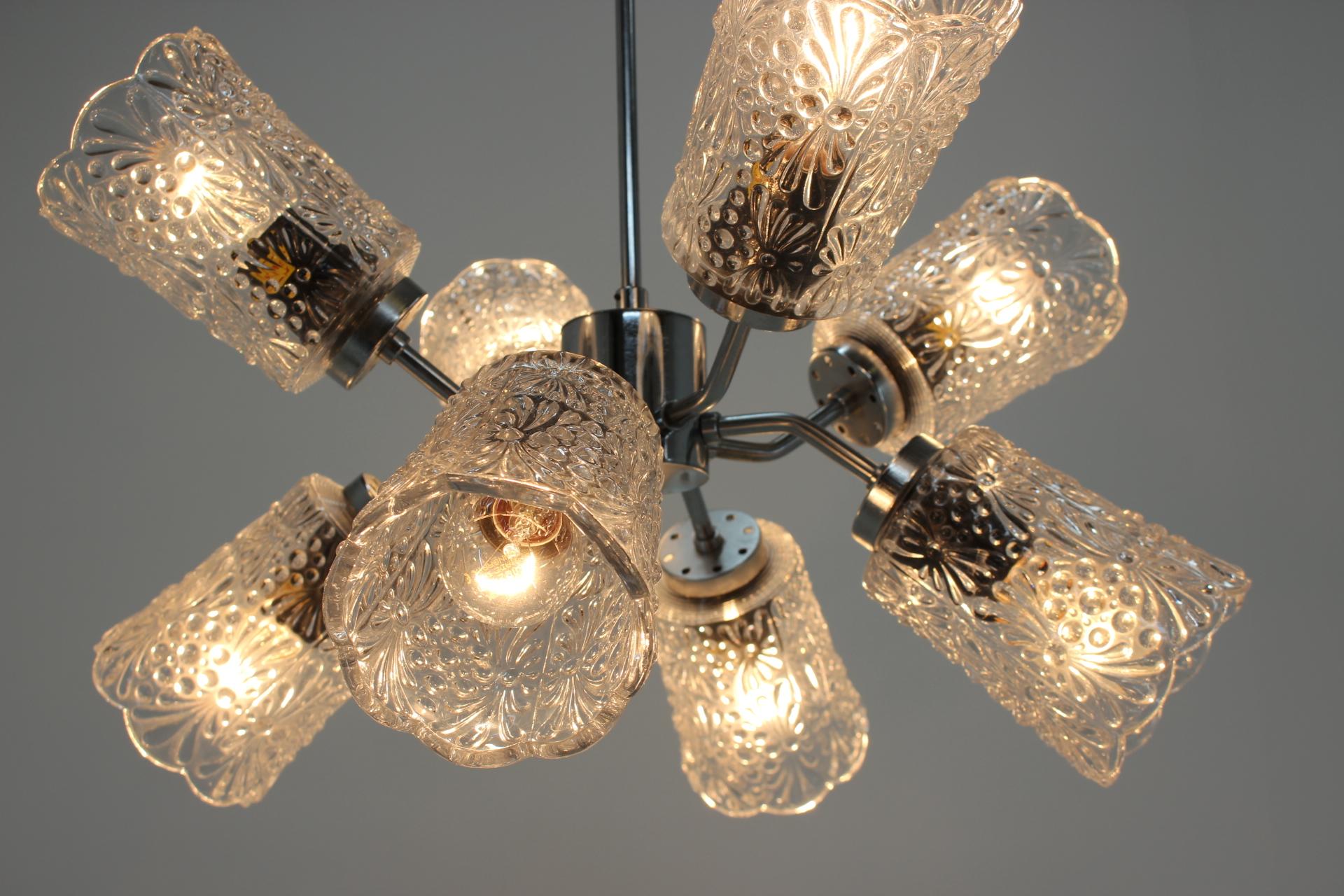 Mid-Century Modern Lustre Spoutnik en chrome de l'ère spatiale, design des années 1970 en vente