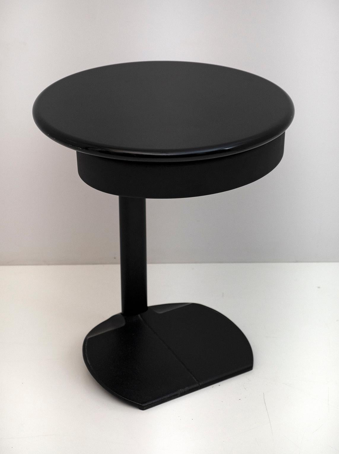 Table Basse Italienne Moderne Kairos Design Studio  « Servese » pour B&B Italia, 1980 Bon état - En vente à Puglia, Puglia