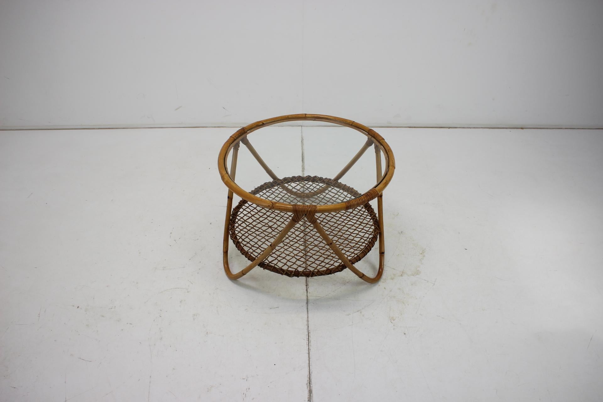 Design Table by Jan Kalous for ULUV, Czechoslovakia, 1960's In Good Condition For Sale In Praha, CZ