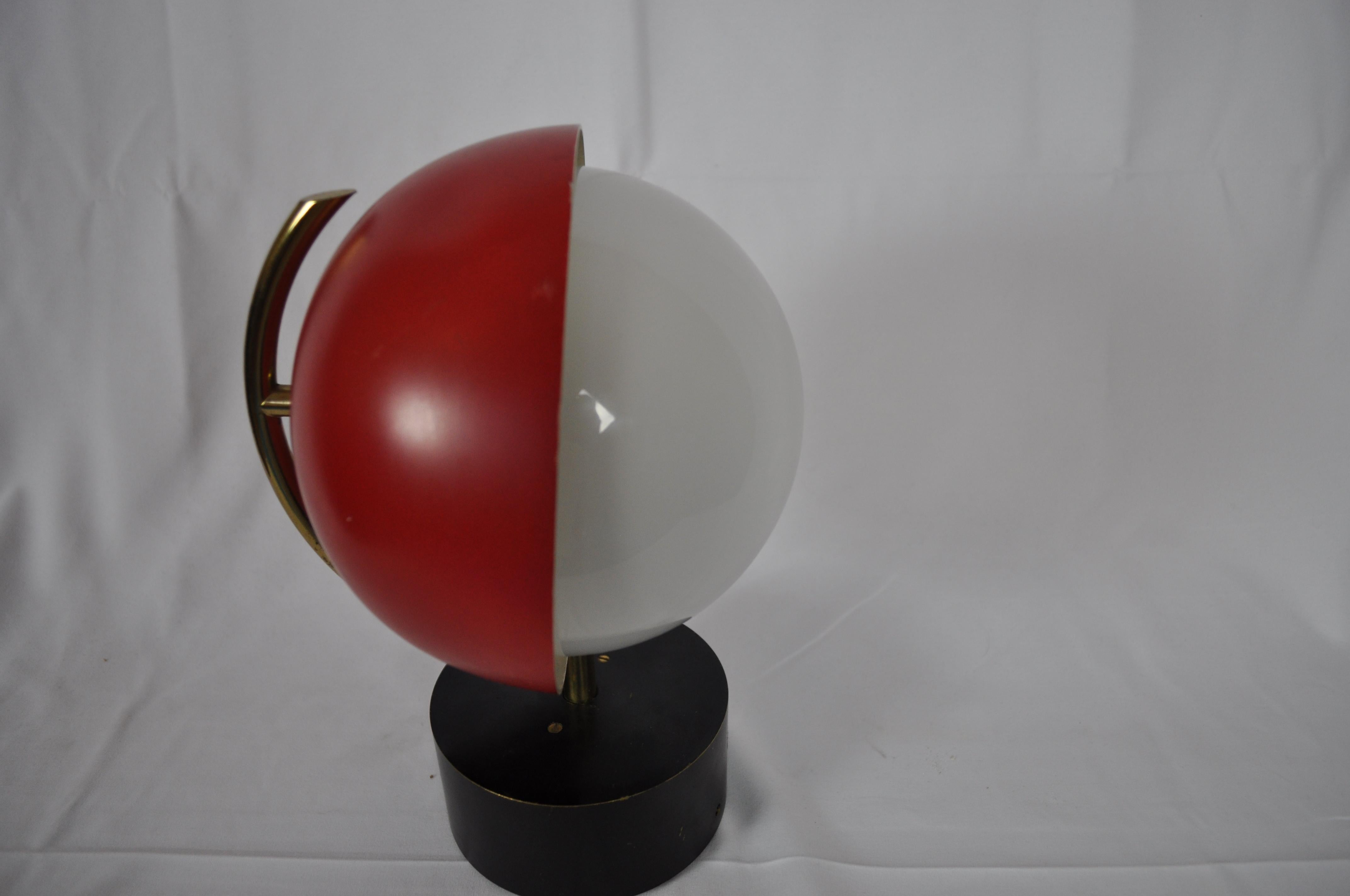 Table lamp by Gino Sarfatti for Aredo Luce, really good condition in steel and brass. The original potentiometer is missing but could be replace by a new one.