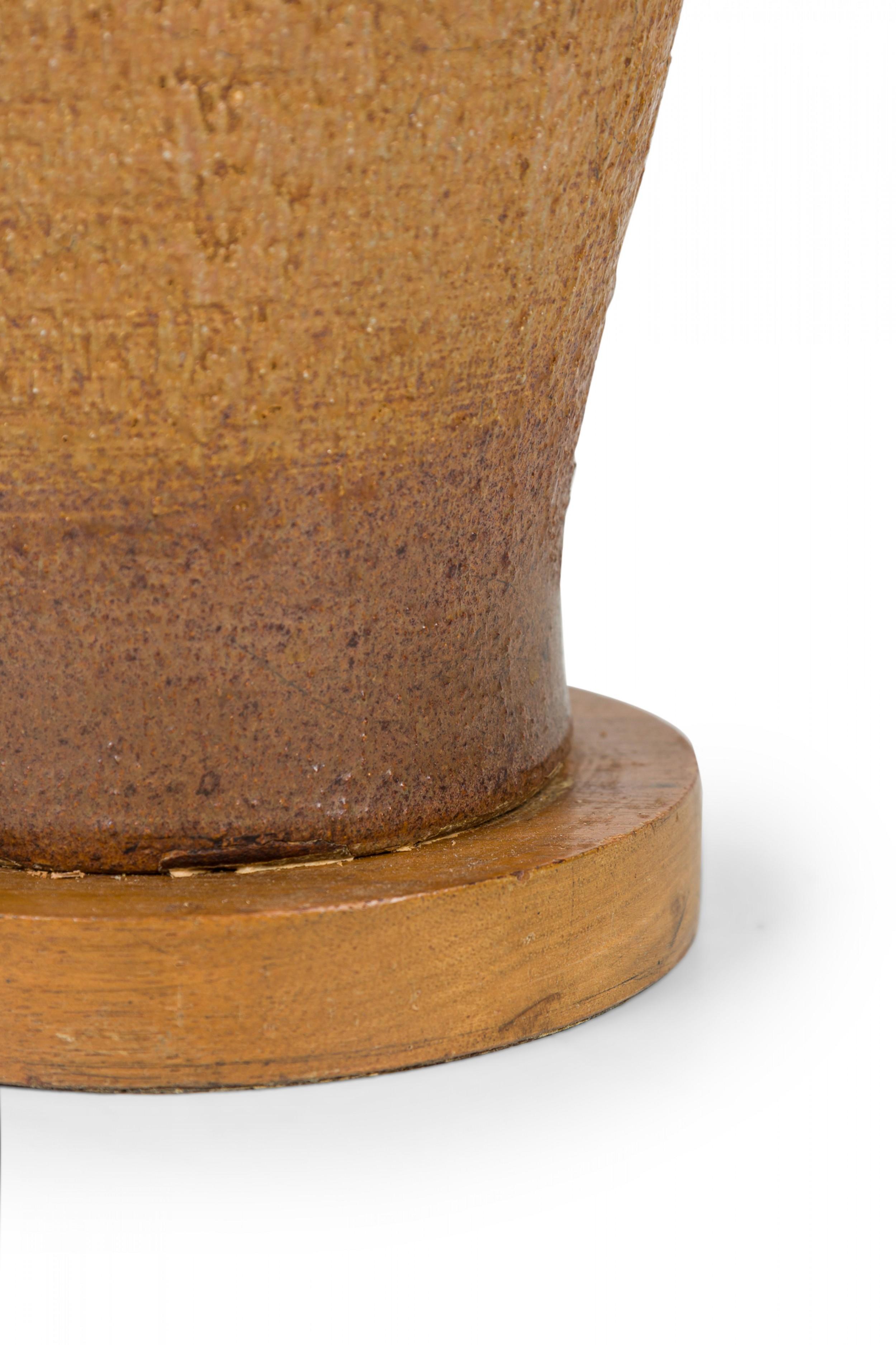 Veneer Design Technics American Ceramic Torpedo Column Table Lamp on Wood Stand For Sale