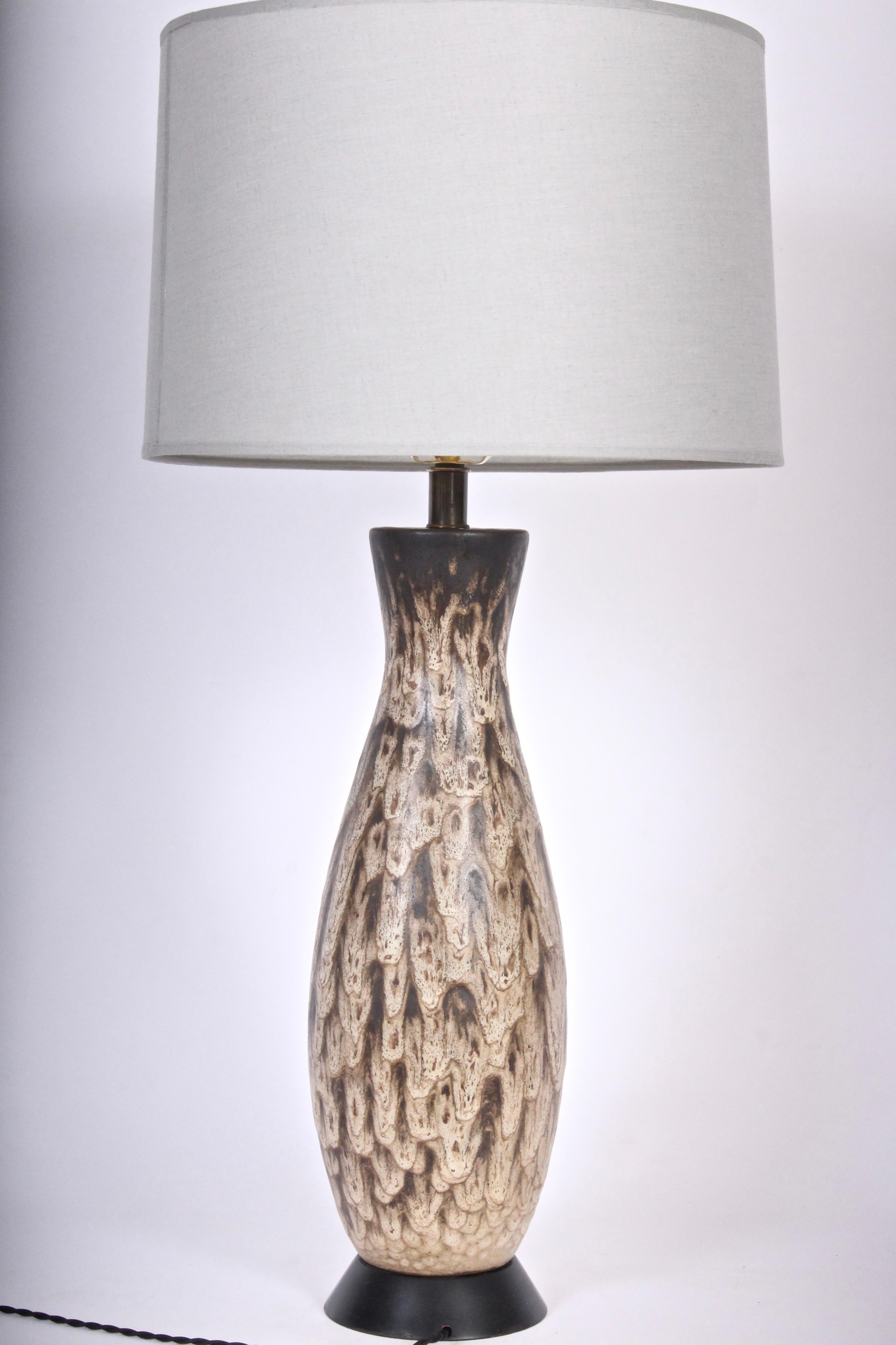 Substantial Lee Rosen for design-technics glazed geologic art pottery table lamp. Small footprint.  Classic Design Technics form, handcrafted with sculptured drip glaze in neutral tones featuring deep brown coloration to top, Taupe, Coffee and