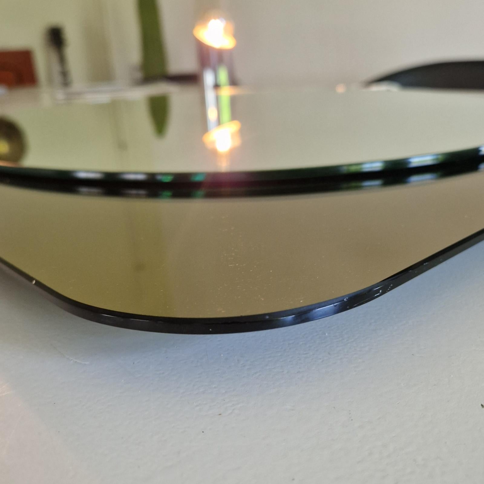 Design-Wandspiegel mit Lights, Italien 1970er Jahre im Angebot 1