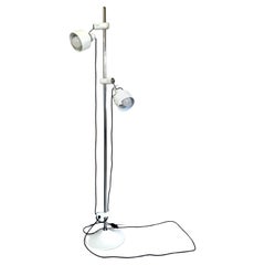 Stehlampe aus weißem Metall im Design, Elio Martinelli für Martinelli Luce, Italien 1970