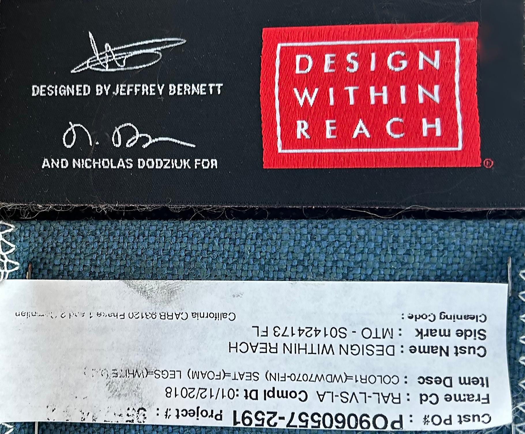 Design Within Reach Raleigh Sektionssofa entworfen von J. Bernett und N. Dodziuk  im Angebot 4