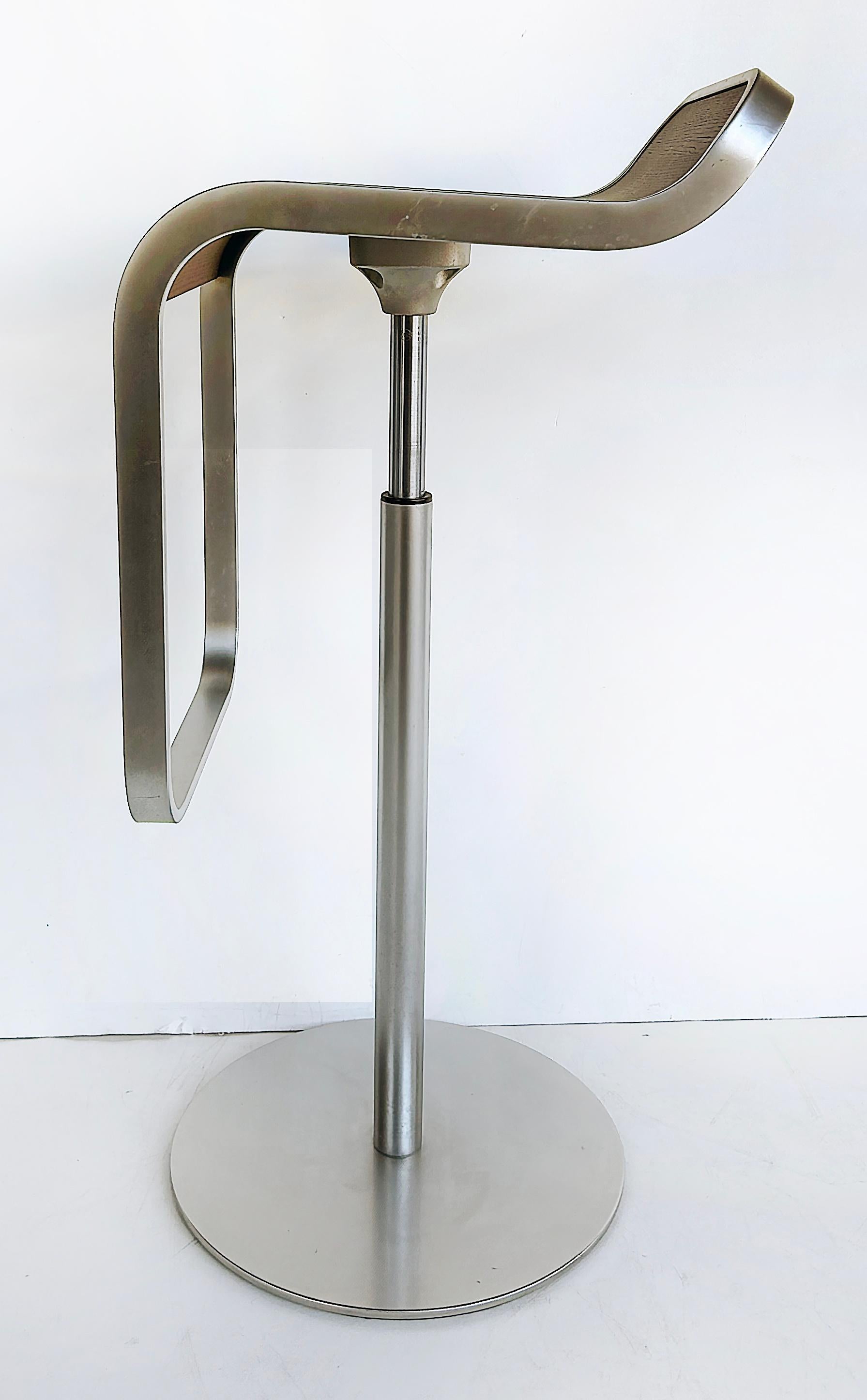 Design Within Reach Shin Azumi Lapalma LEM Stools, Adjustable Set of 3

Offered for sale is a set of three Counter height Piston LEM Stools by Lapalma, Italy. The LEM stool is designed by Shin and Tomoko Azumi and was released by La Palma in 2000.