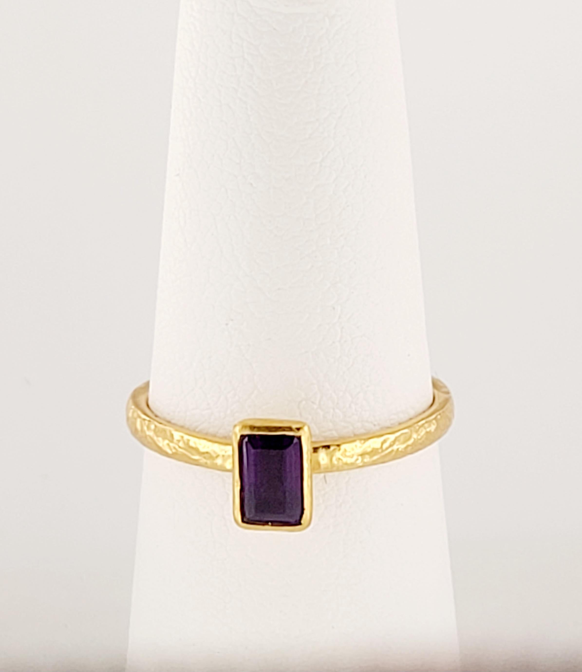 Designed by famous Gurhan, Amethyst Ring Set in 24K Yellow Gold Size 6.25 In New Condition For Sale In New York, NY
