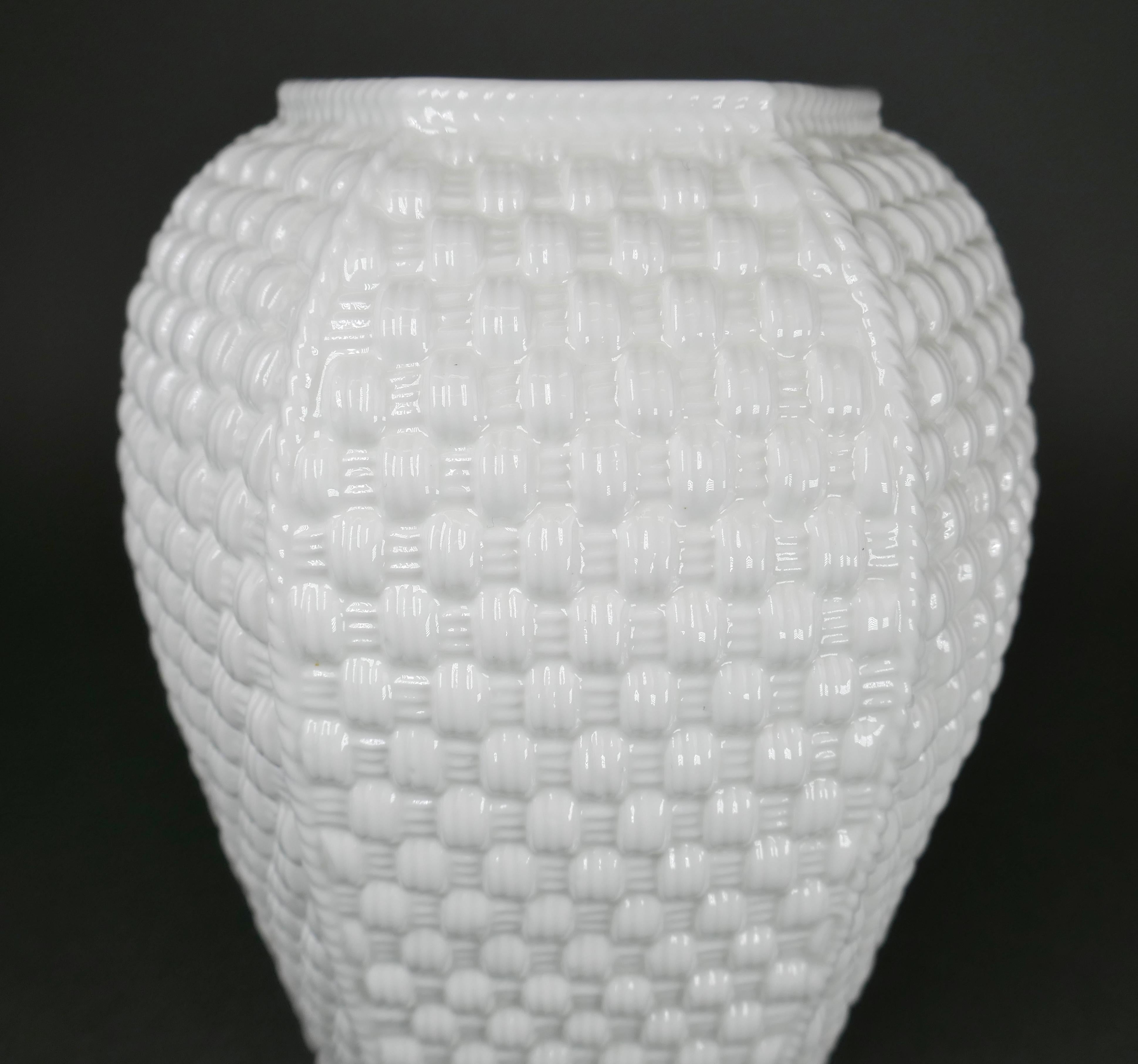 Cast Designed by Sybil Connolly For Tiffany & Co Basket Weave Irish Porcelain Vase