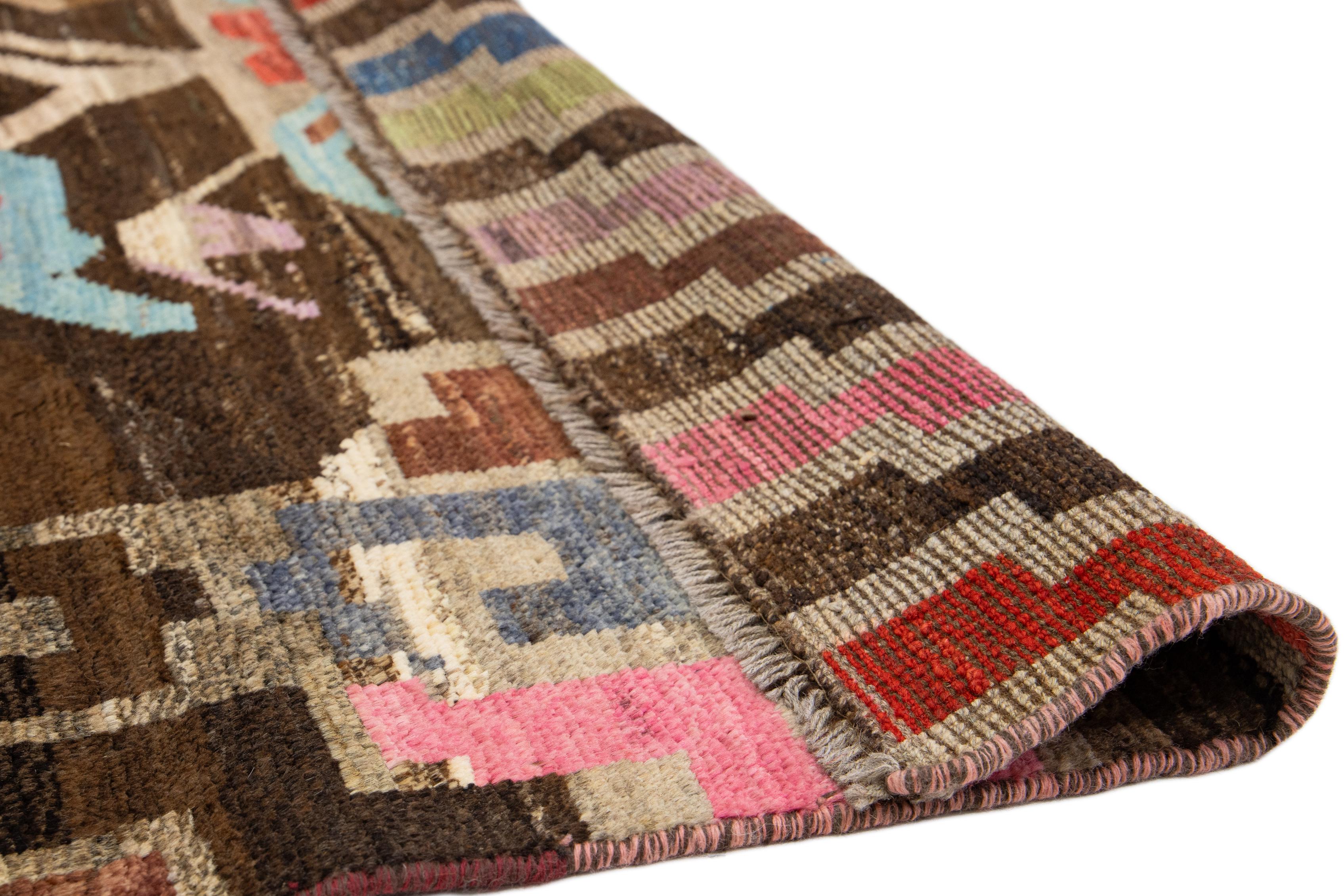 Moderne Designs Contemporary Moroccan Style Wool Rug in Brown (tapis de laine contemporain de style marocain)  en vente