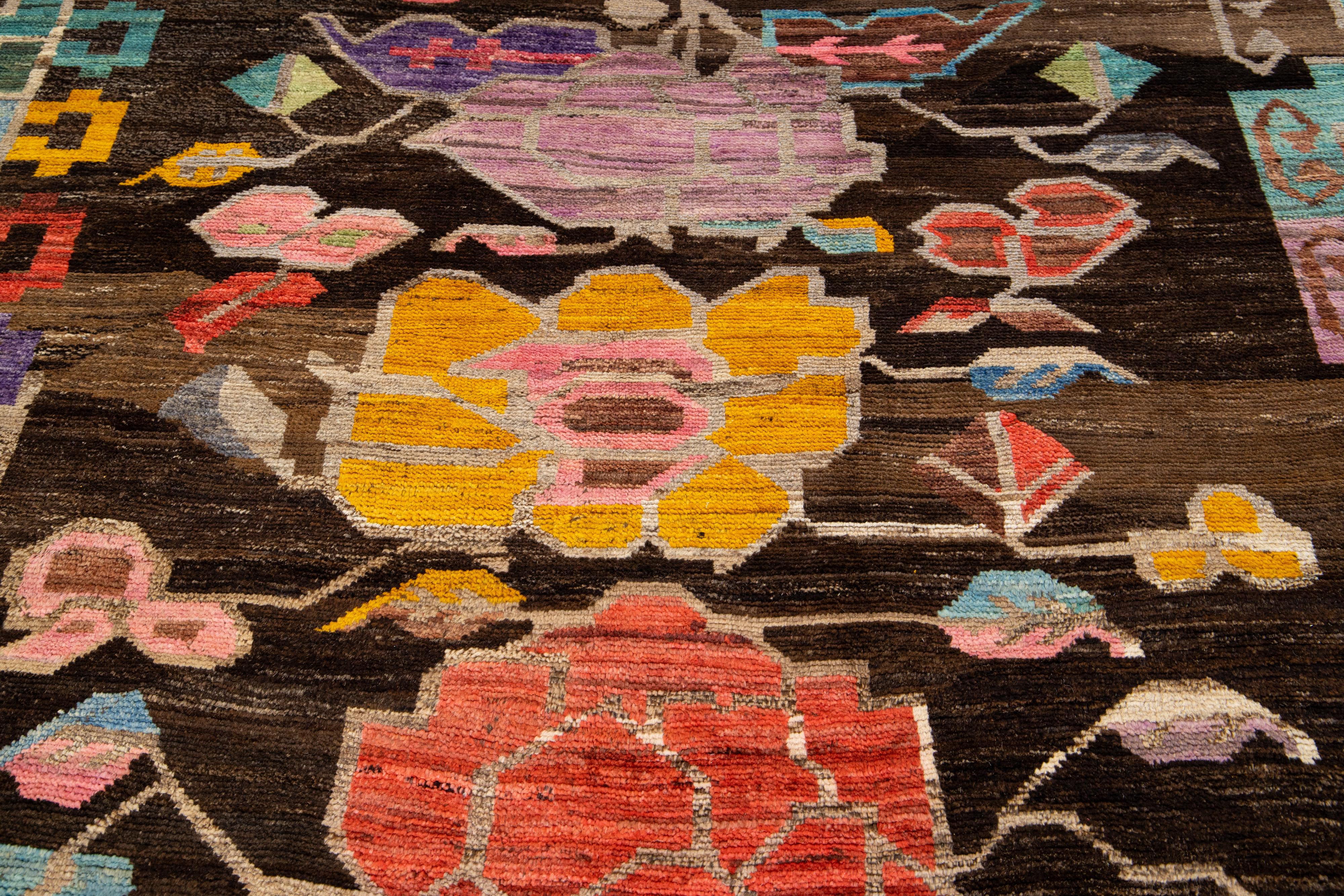 XXIe siècle et contemporain Designs Contemporary Moroccan Style Wool Rug in Brown (tapis de laine contemporain de style marocain)  en vente