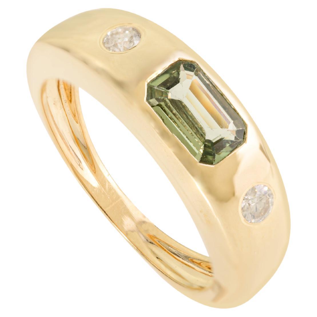 in vendita:  Anello a cupola unisex in oro giallo 14 carati con zaffiro verde e diamanti