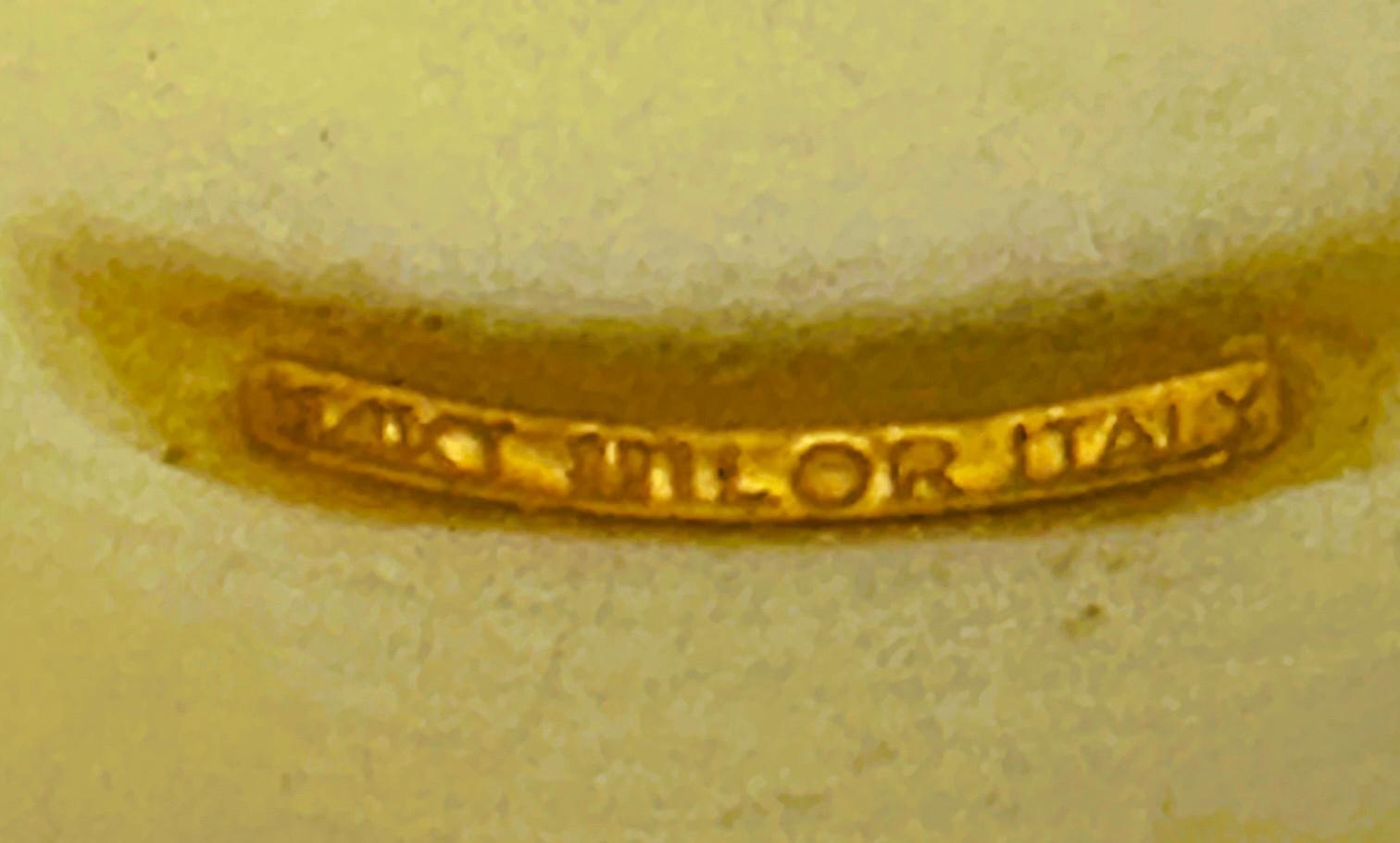 Art déco Bague à dôme en or jaune 14k incrusté, poinçonnée Milor Italie Taille 8.5 en vente