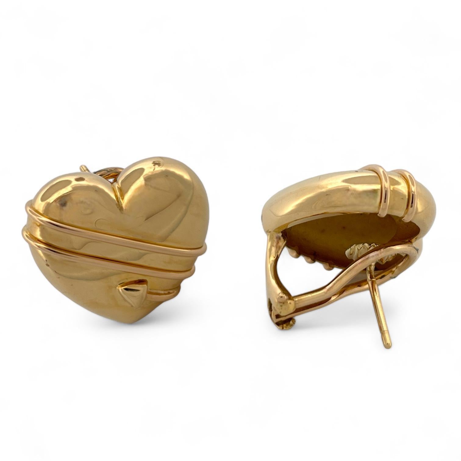 Designer 18K Yellow Gold Tiffany & Co. Cupid's Arrow Heart Earrings In Excellent Condition In New York, NY