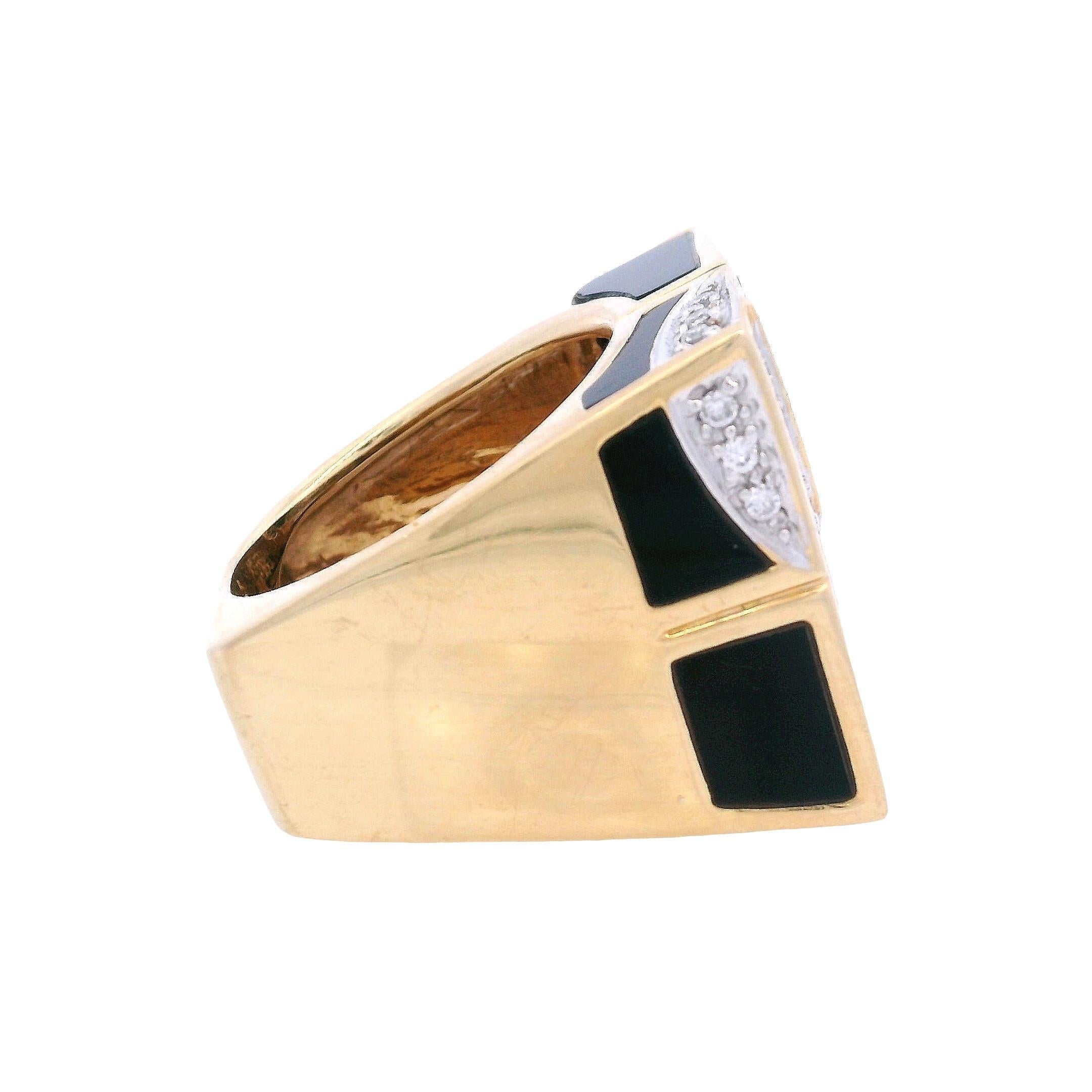 Bague géométrique en or 18kt avec onyx et diamants de designer Bon état - En vente à Aventura, FL