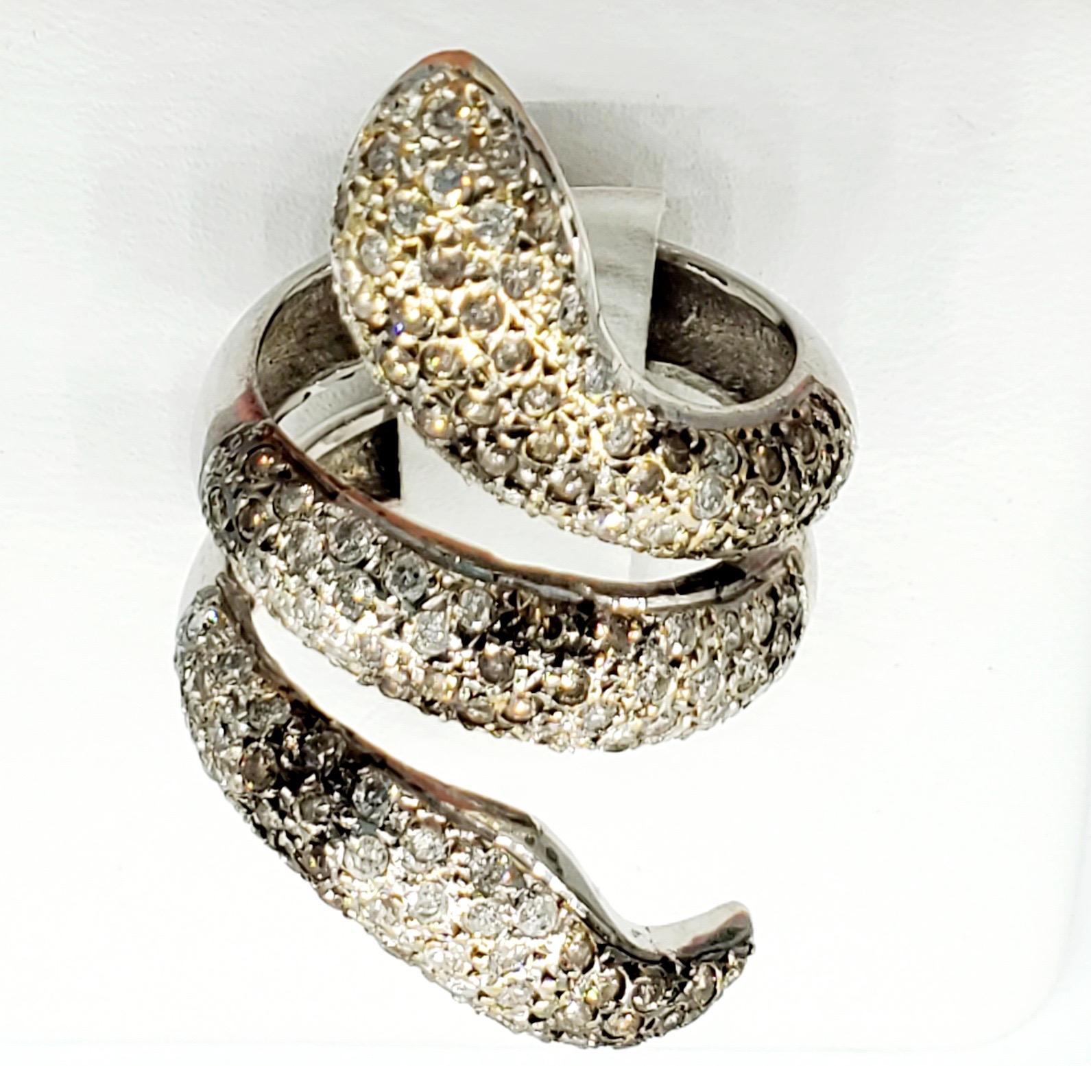 Designer 3 Carat Diamonds Rattlesnake Ring 18 Karat For Sale 3