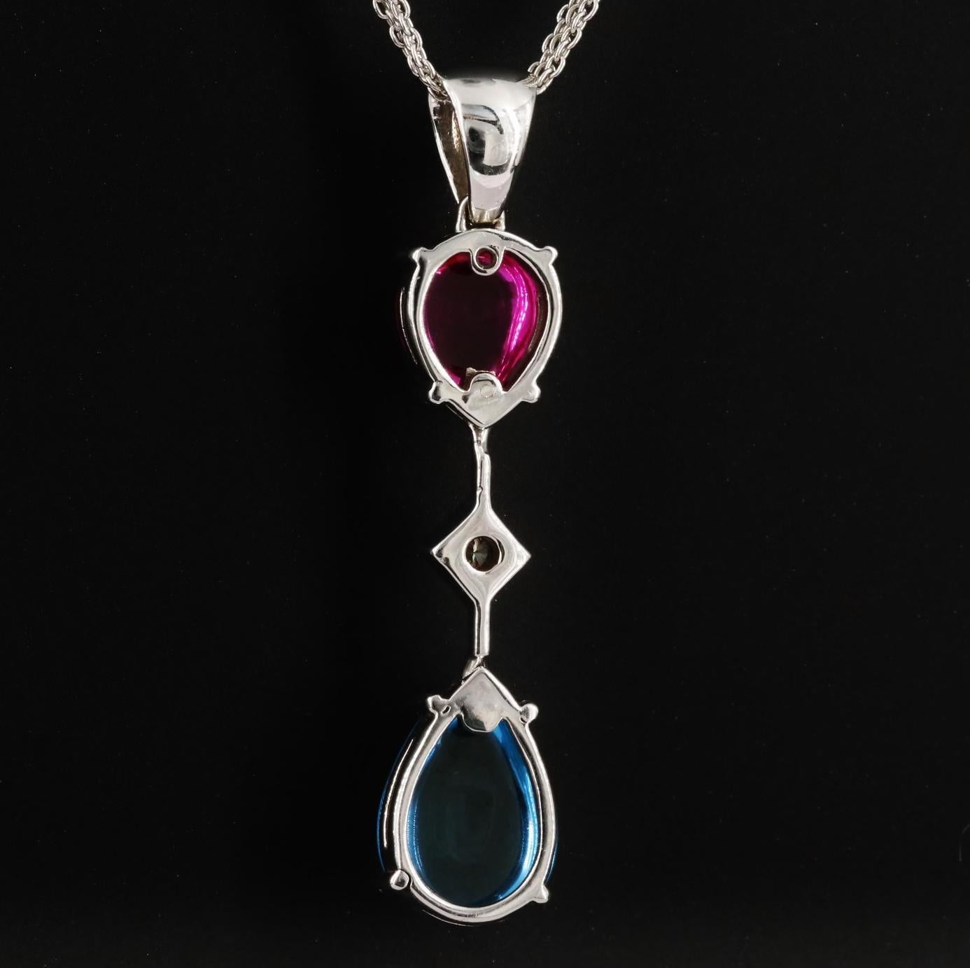 Designer 6.1 CWT Diamond Tourmaline Necklace / 18K Gold For Sale 1