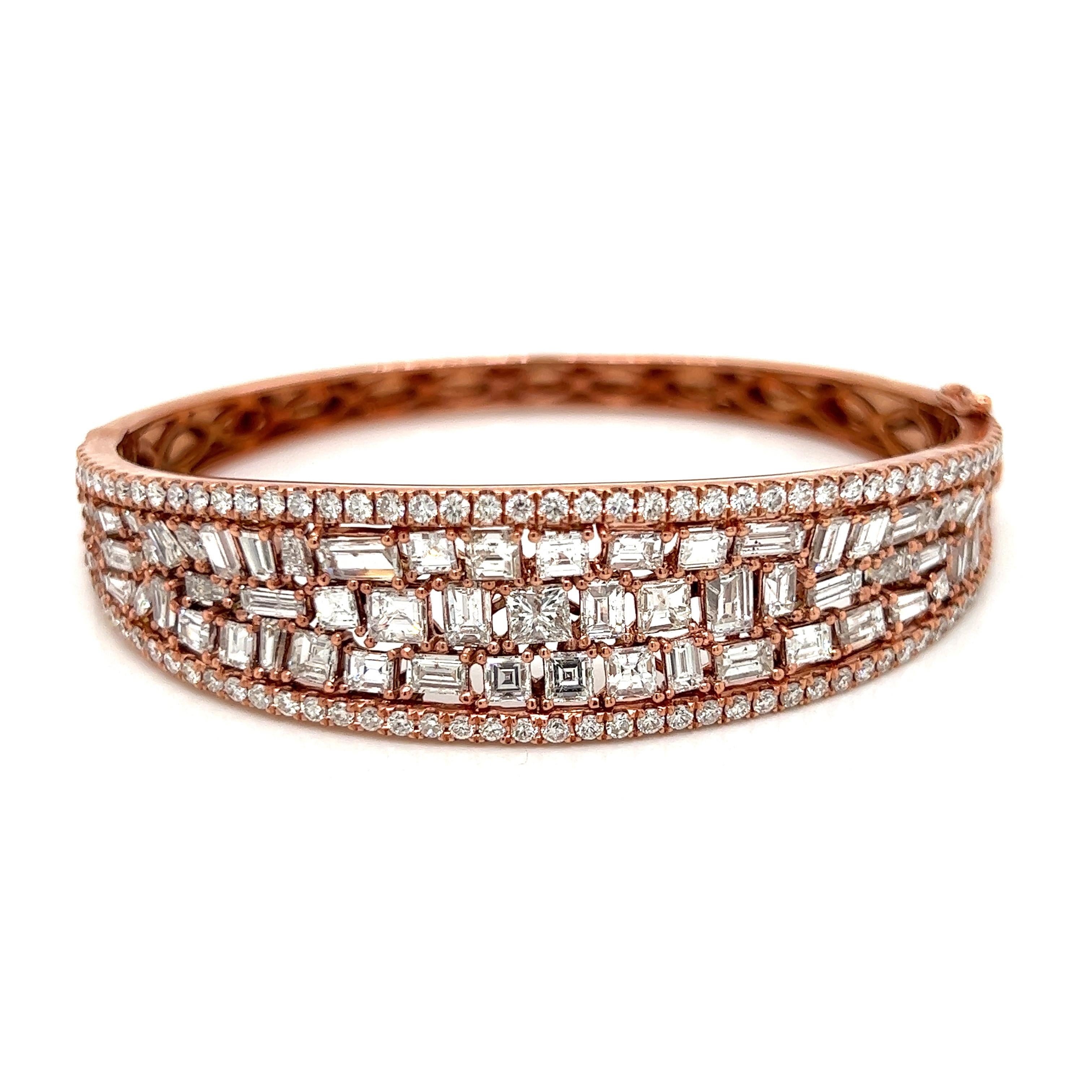 Contemporary Designer 9.20 ct Diamond and Rose Gold Bangle For Sale