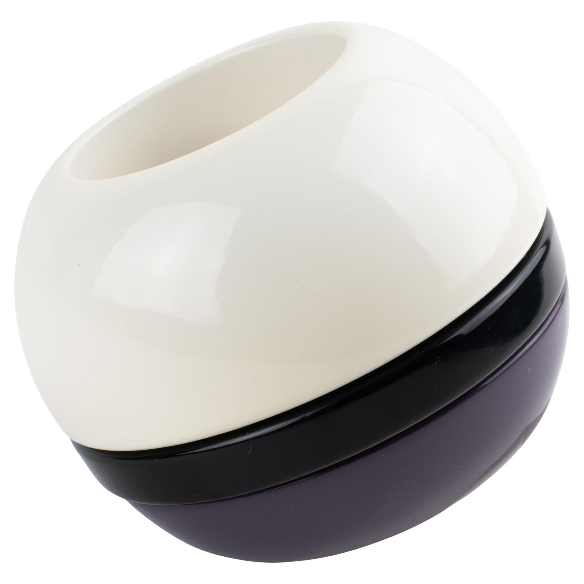 Designer Appartement a Louer Oversized Colorblock Resin Bracelet Bangle Trio For Sale