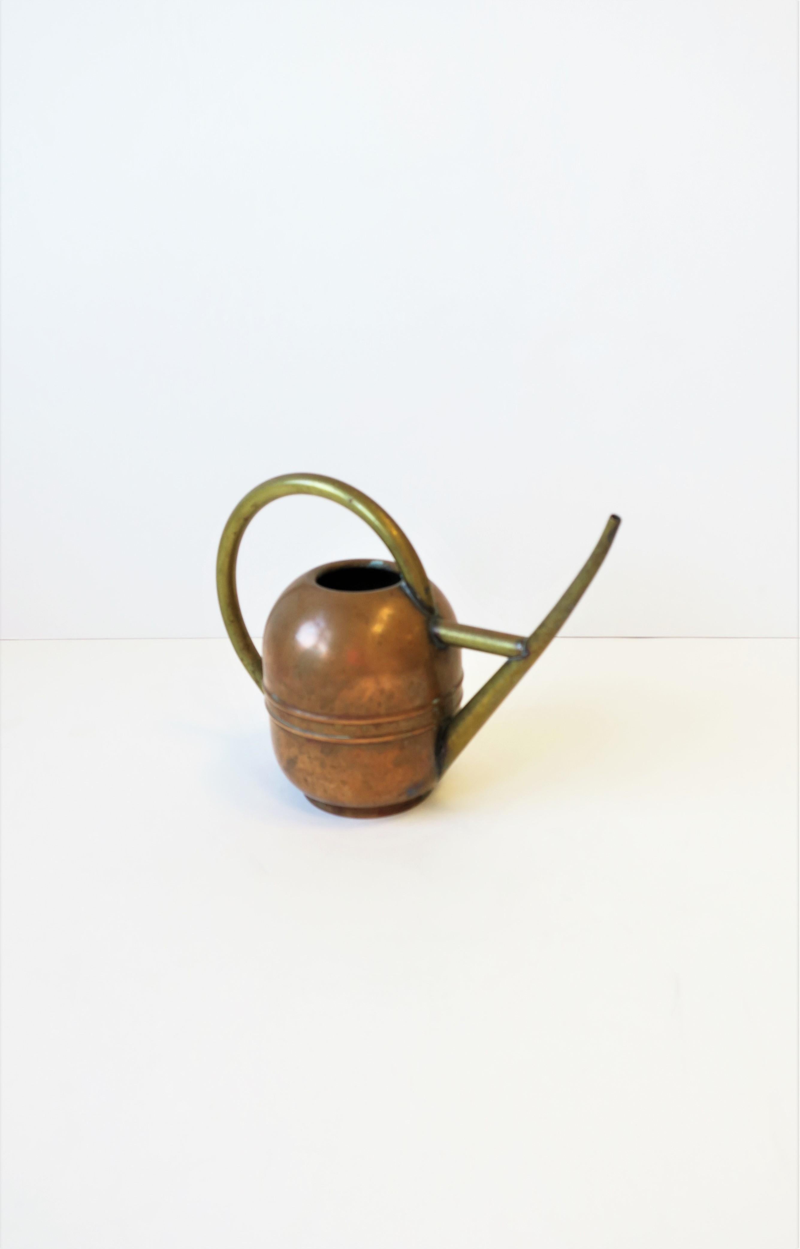Designer Art Deco Period Brass and Copper Watering Can by Chase In Good Condition In New York, NY