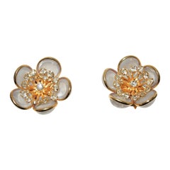Designer AUGUSTINE Paris by THIERRY GRIPOIX Signed Flower Clip on Earrings