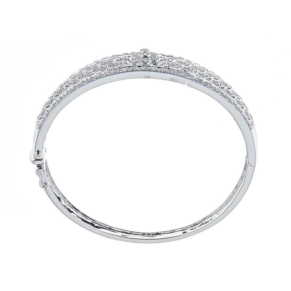 0.95 Carat Round Cut Diamond Accent Cuff Bracelet in 14 karat White Gold In New Condition In New York, NY