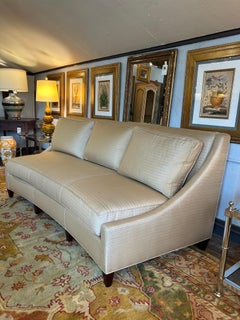 Das elegante, moderne Sofa der Designerin Barbara Barry für Baker Furniture
