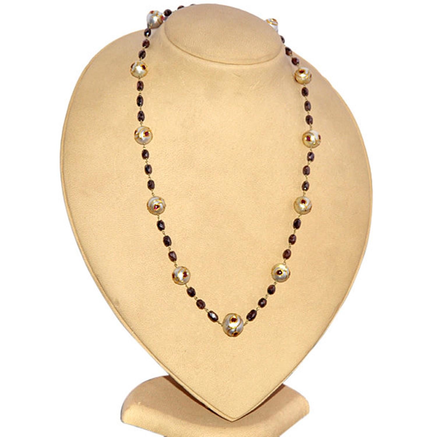 Moderne Collier de perles de créateur en or 14 carats avec diamants, rubis et perles des mers du Sud en vente