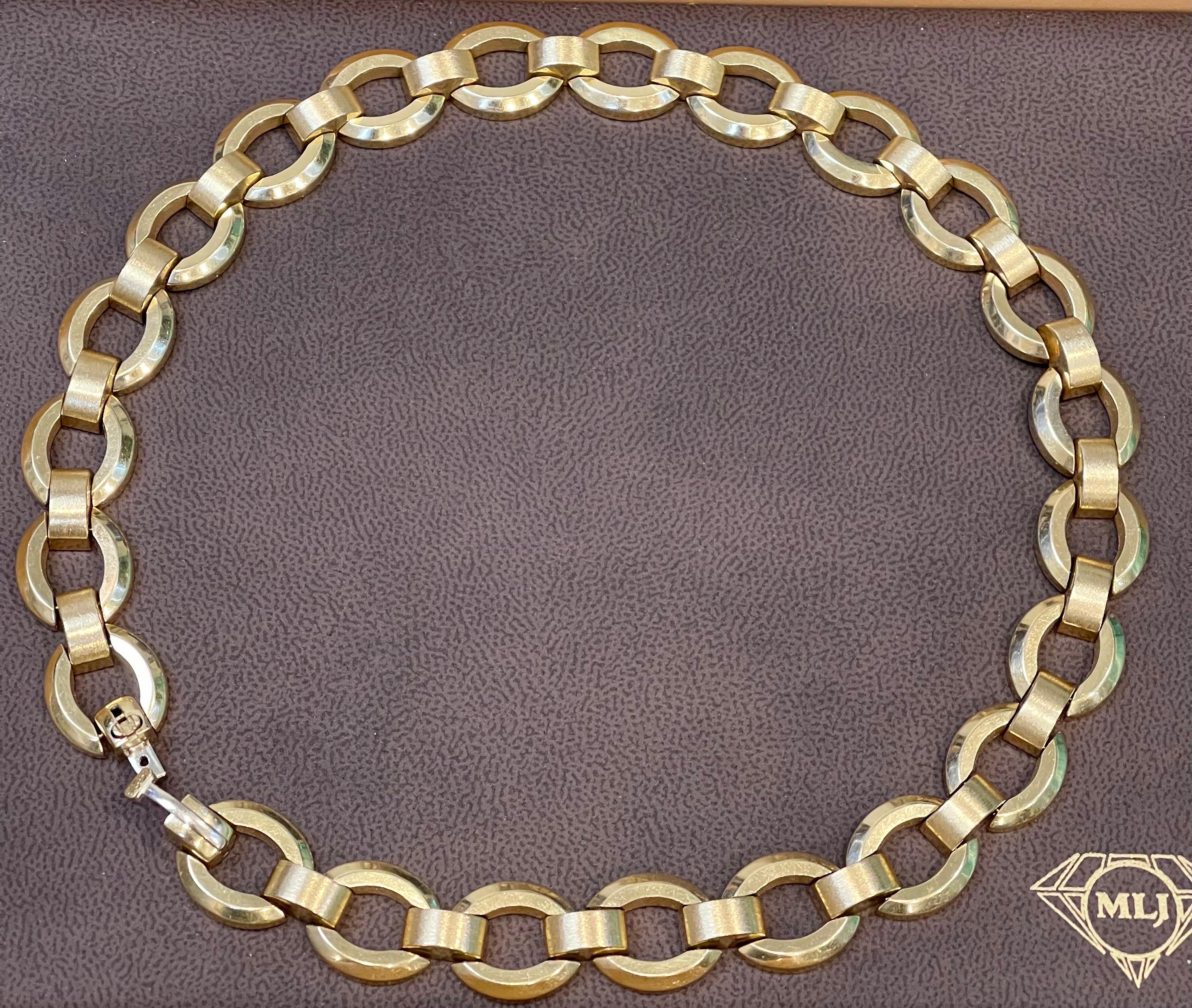 Women's Designer Biffy's Italian Vintage 18 Karat Yellow Gold  Oval Link Necklace