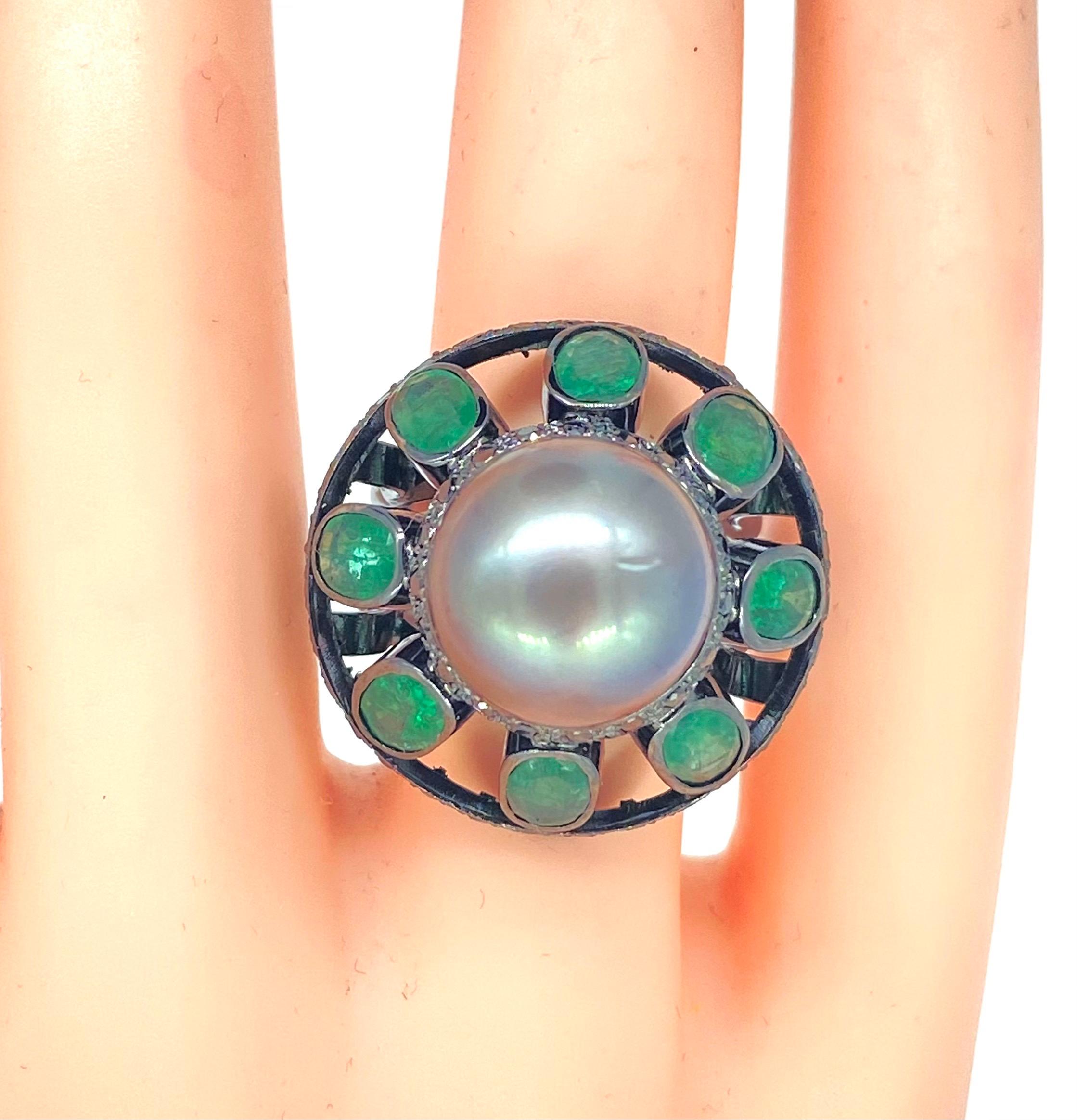 Oval Cut Designer Big Pearl 8.50 Carat Emerald & Black Diamonds Ballerina Black Gold Ring For Sale