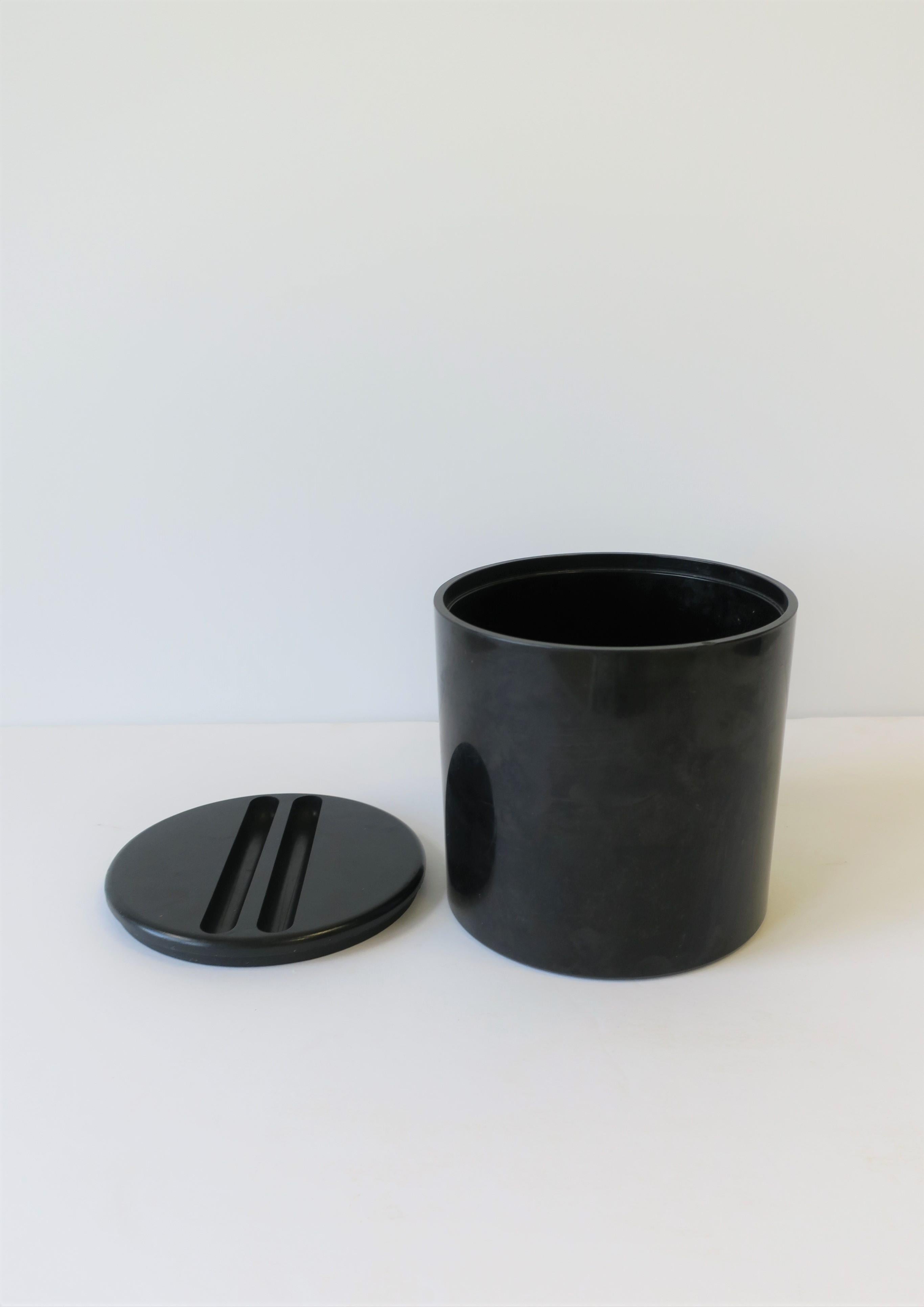 Gianfranco Frattini Italian Postmodern Black Box for Progetti  For Sale 1