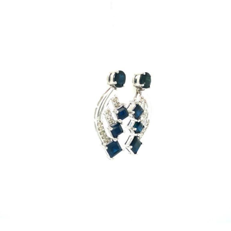 Designer Blue Sapphire and Diamond Stud Earrings in Sterling Silver Gift for Mom In New Condition For Sale In New York, NY