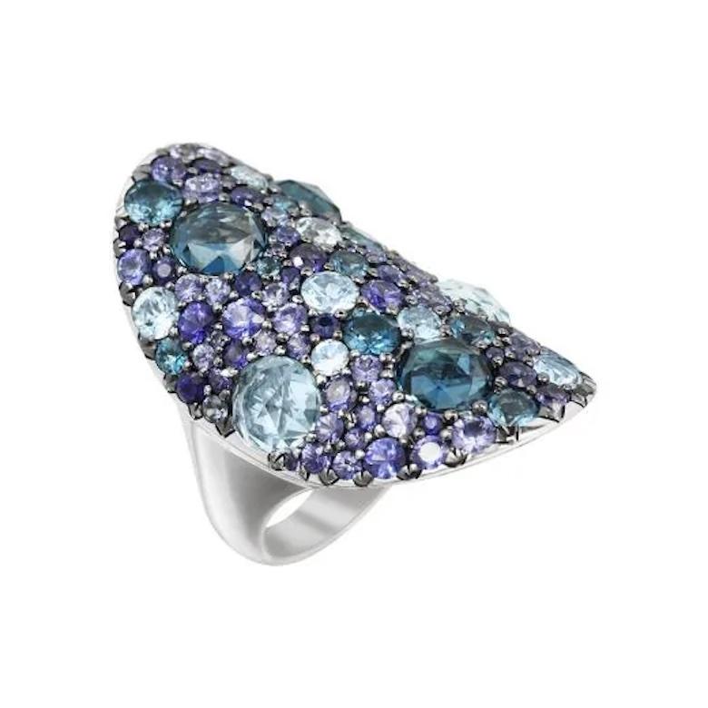 Antique Cushion Cut Designer Blue Sapphire Topaz White Gold 18K Cocktail Ring for Her For Sale