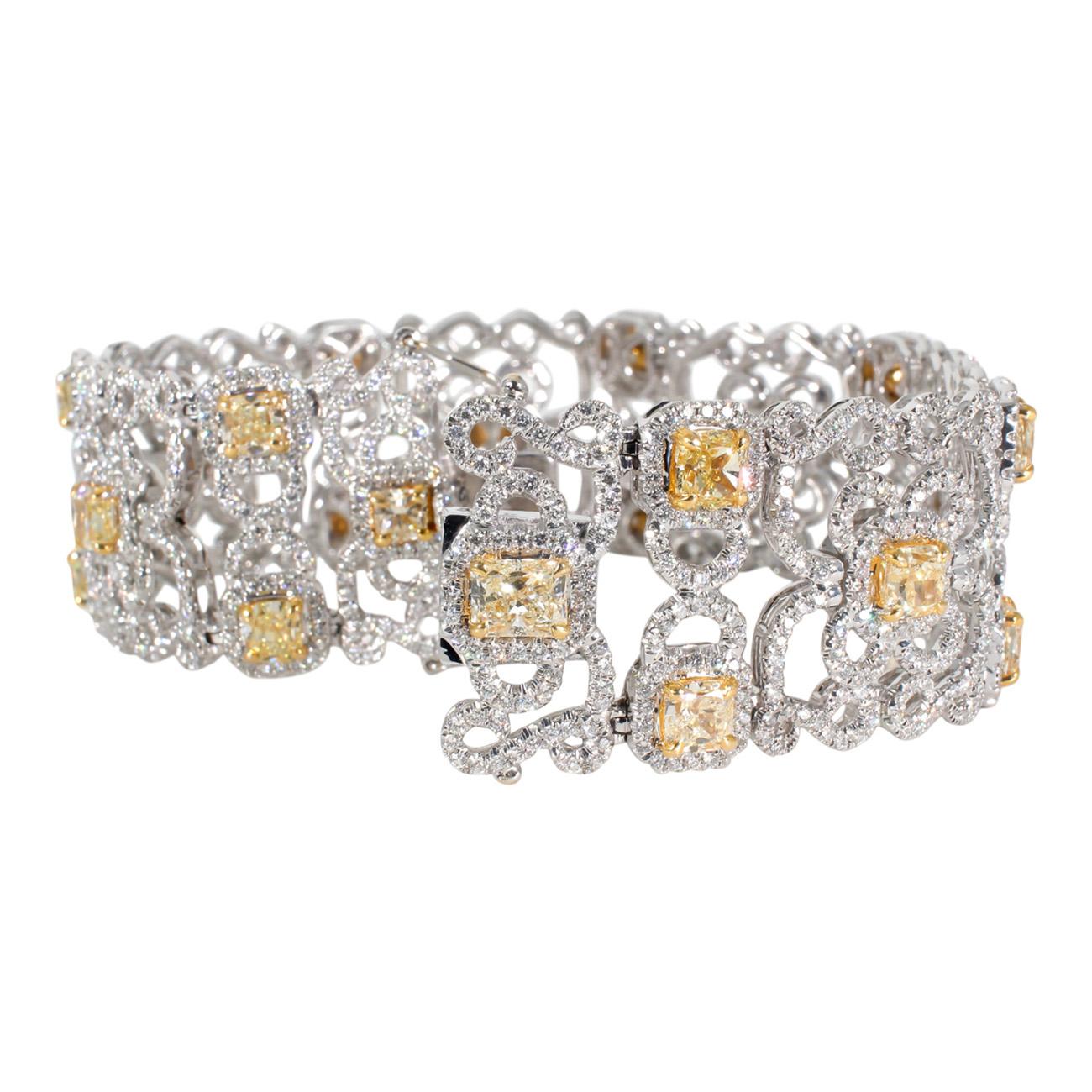 Designer Bracelet with Fancy Yellow Cushion Cut Diamonds.  D17.73ct.t.w. In New Condition For Sale In Los Angeles, CA