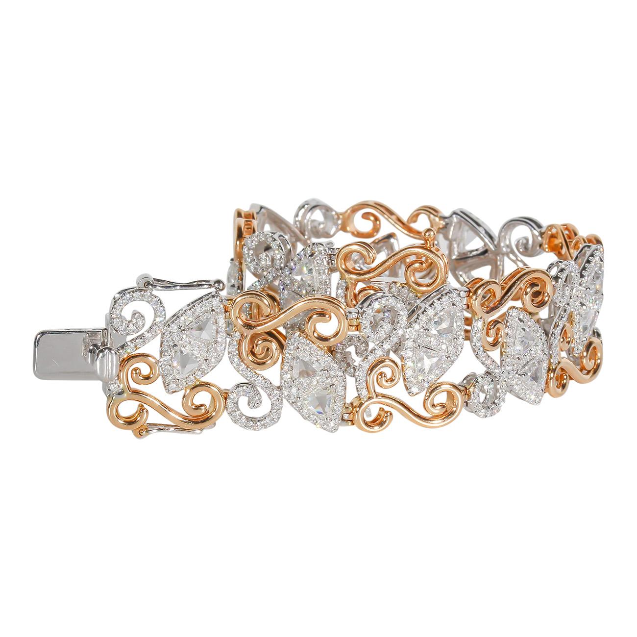 Women's Designer Bracelet with Round and Trilliant Cut Diamonds. D7.94ct.t.w. For Sale
