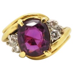 Vintage Designer Cartier GIA Certified Purple Sapphire and Diamond 18 Karat Gold Ring