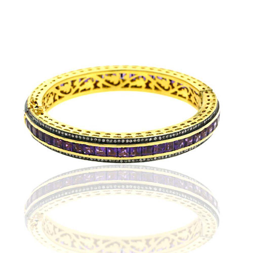 Taille mixte Bracelet jonc en or 14 carats avec améthyste sertie en bande et bordures en diamants en vente