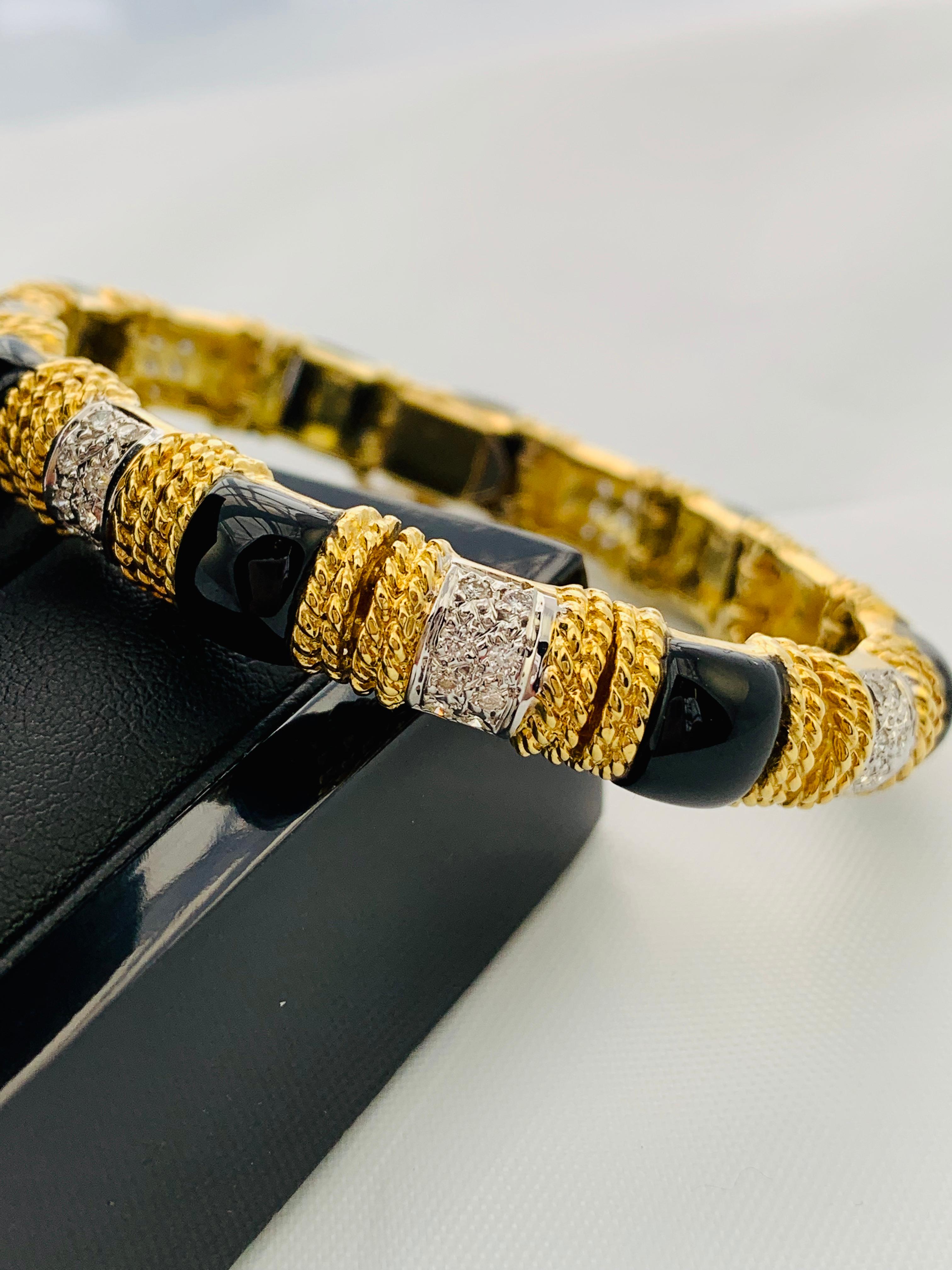 Designer Cassis 18 Karat Yellow Gold, Diamond and Onyx Section Bracelet 8