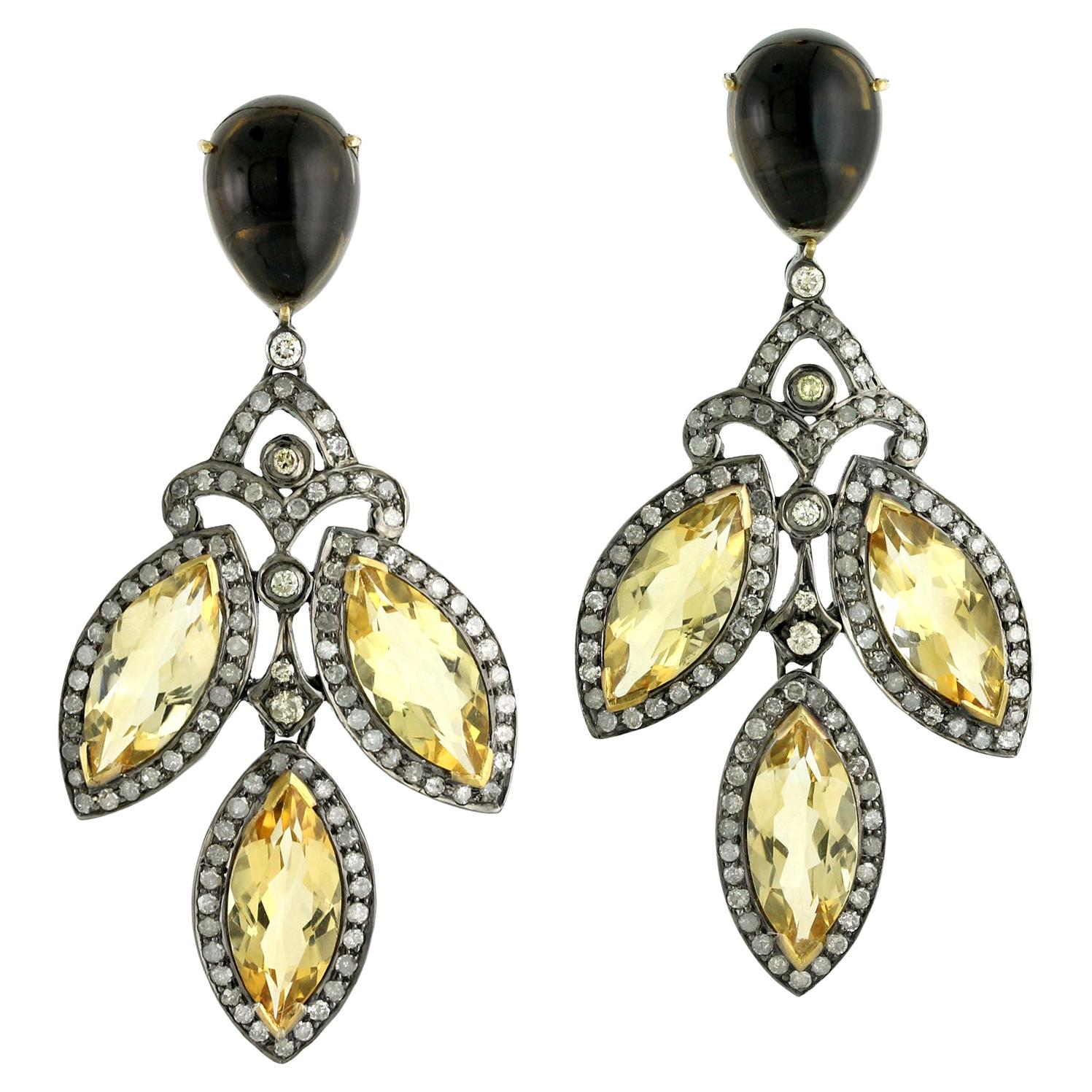 Boucles d'oreilles chandelier de designer en or et argent avec citrine, quartz fumé et diamants