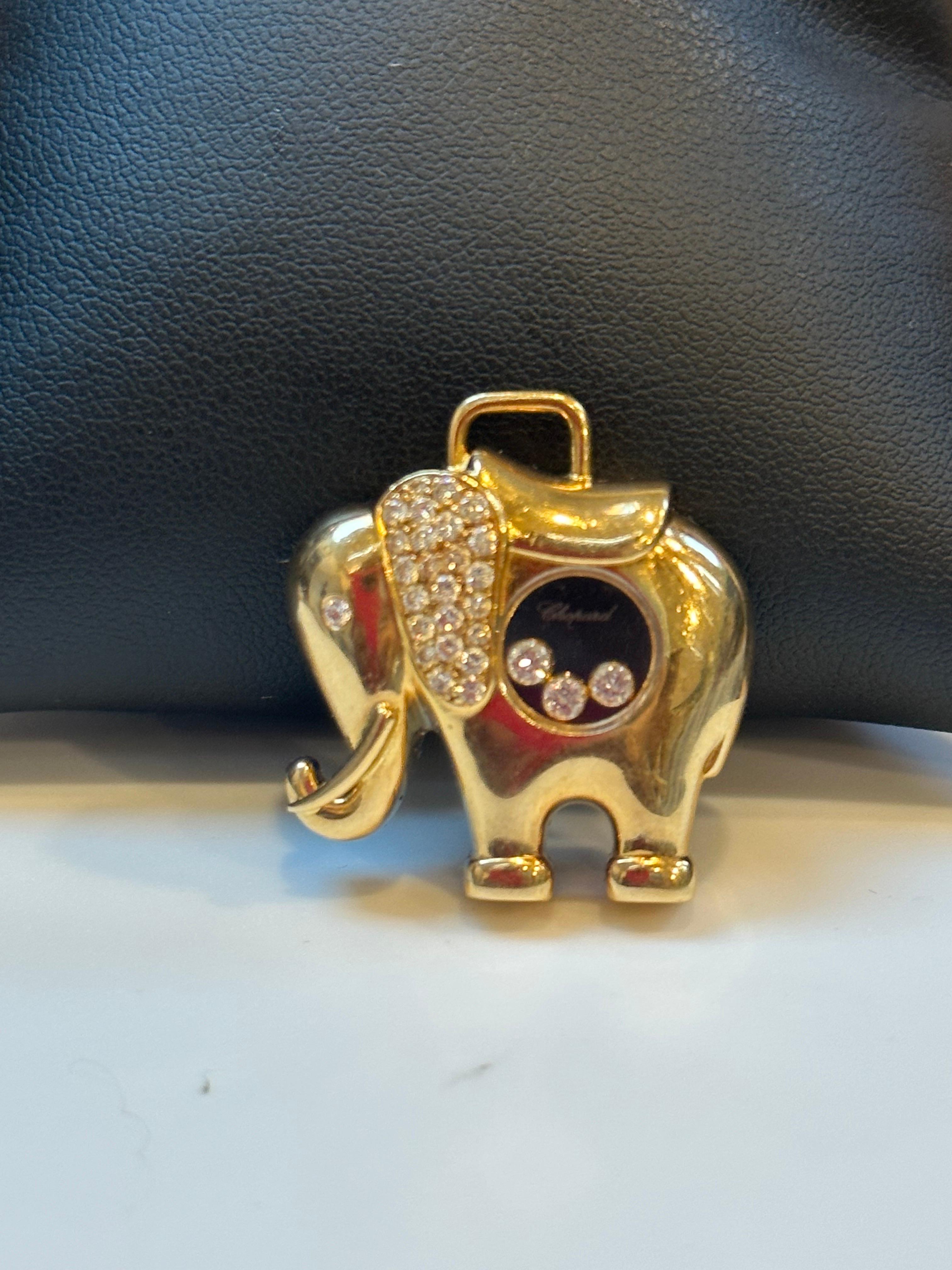 Designer Chopard 18K Yellow Gold Happy Diamond & Diamond Eye Elephant Pendant In Excellent Condition In New York, NY