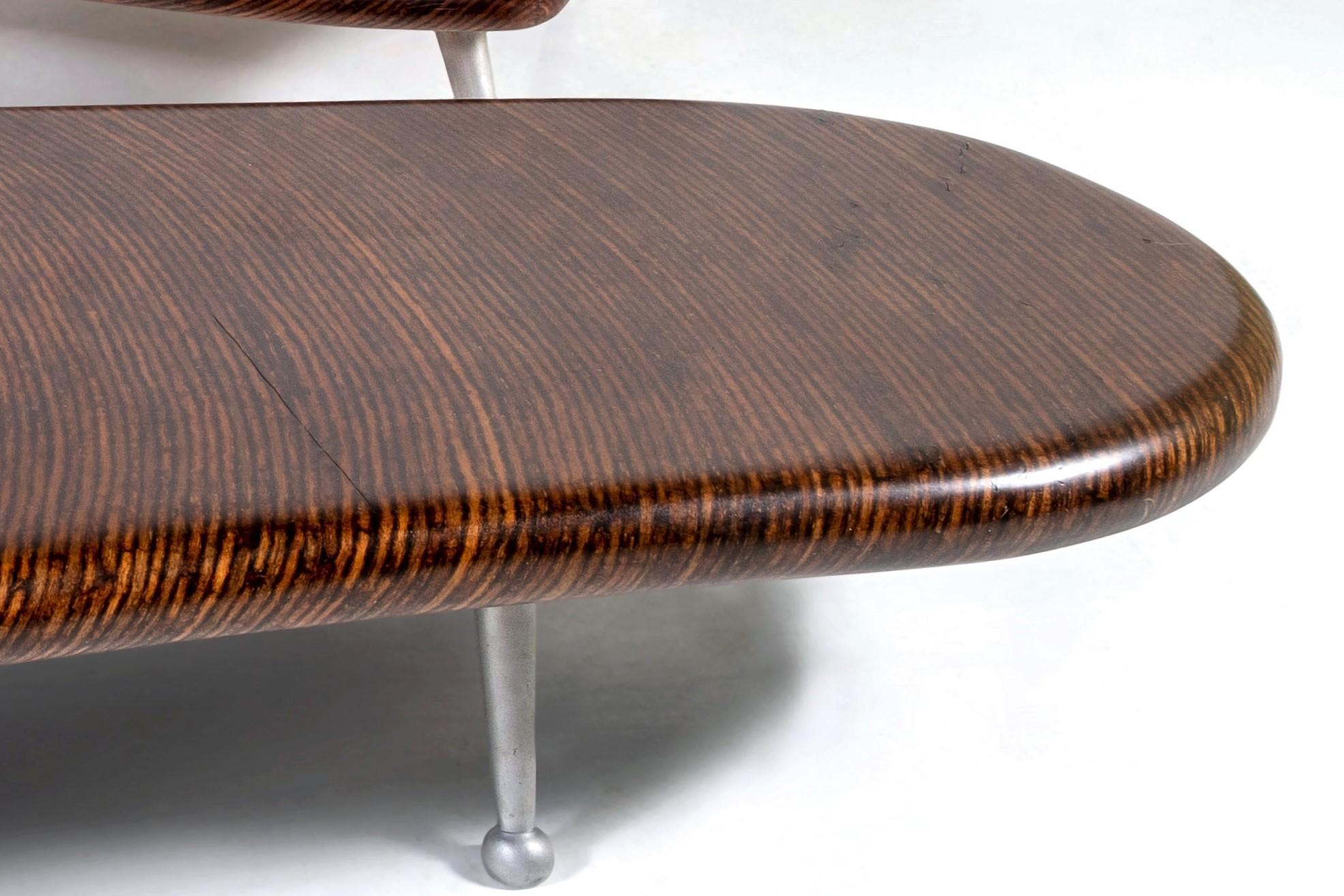 Designer Clayton Tugonon Kokosnuss Lounge Stuhl und Tisch Set  Von Snug im Angebot 9