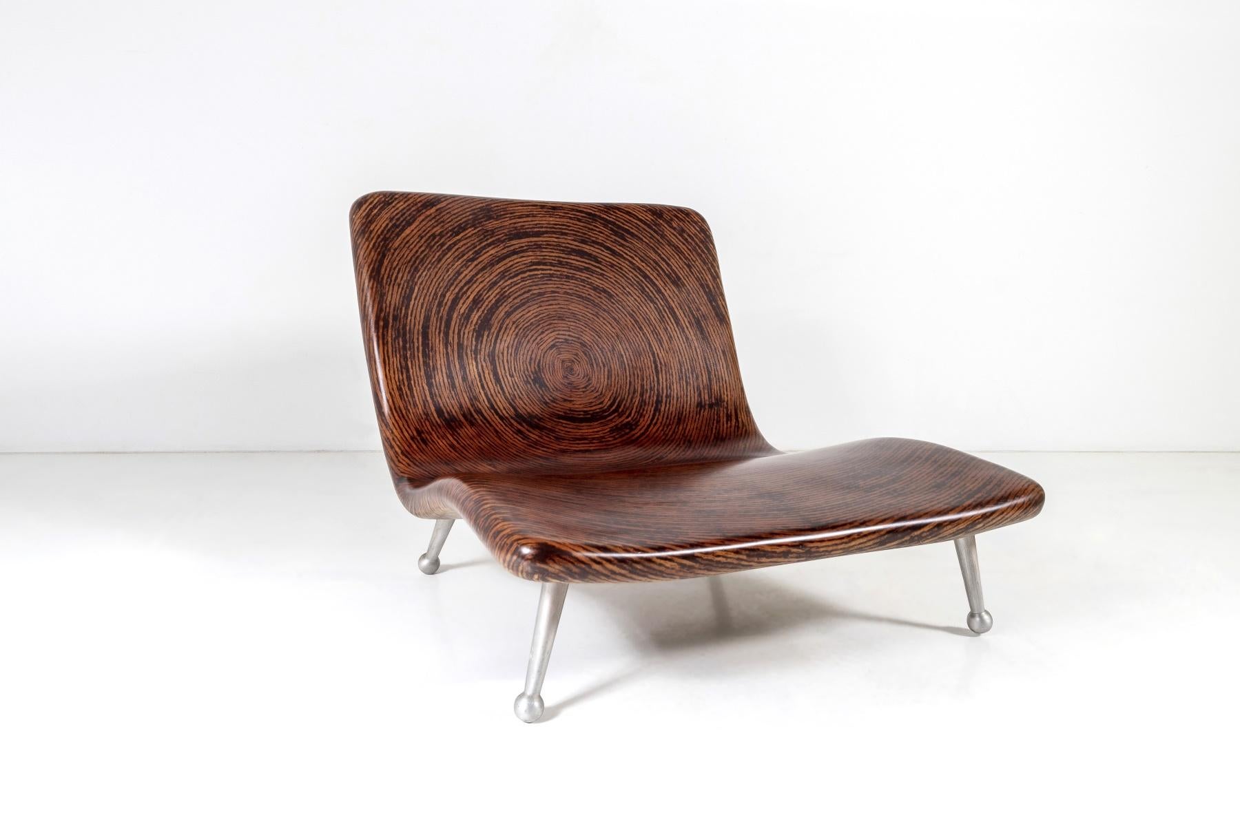 Designer Clayton Tugonon Kokosnuss Lounge Stuhl und Tisch Set  Von Snug im Zustand „Gut“ im Angebot in Llanbrynmair, GB